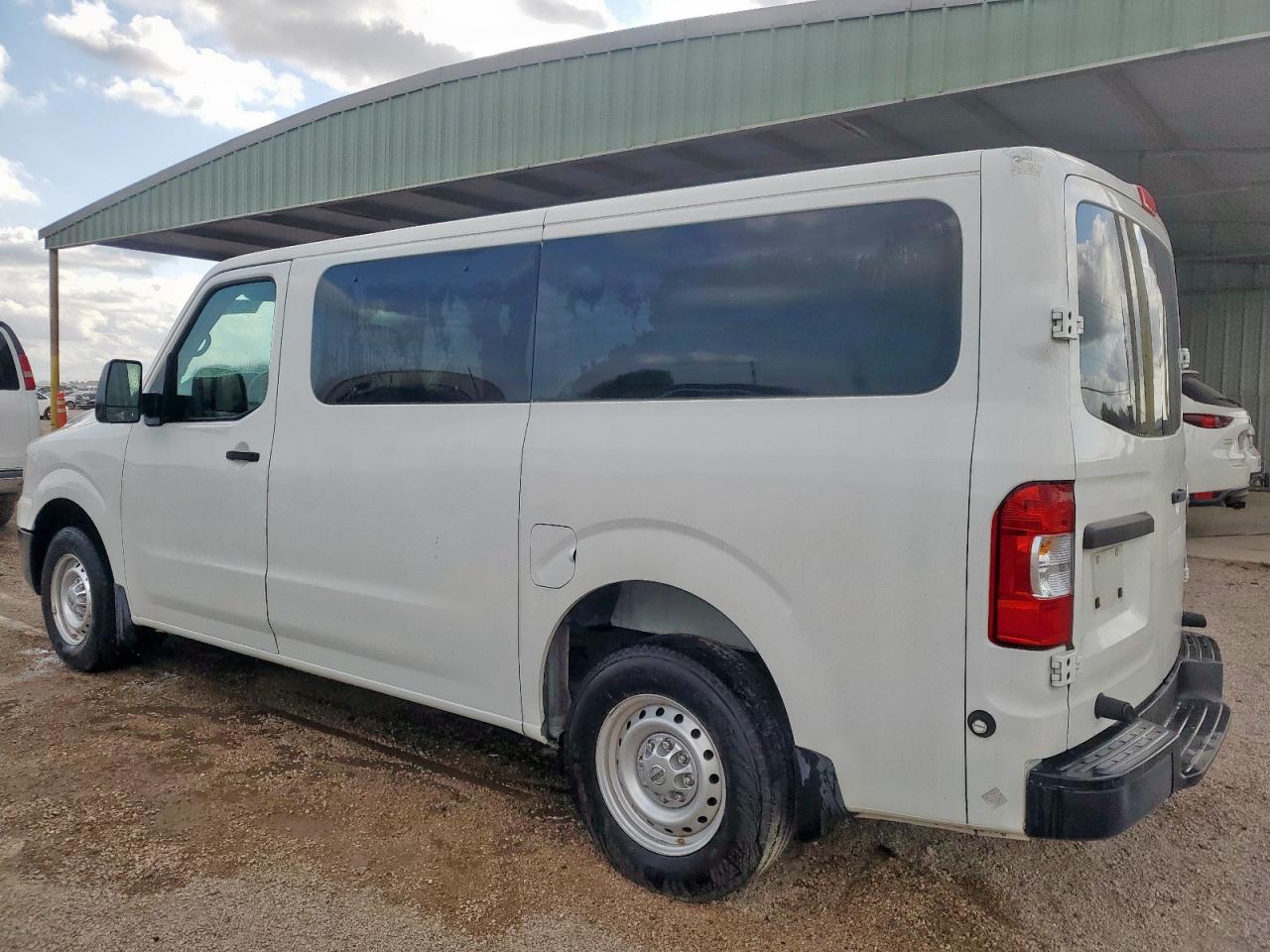 2017 Nissan Nv 3500 S White vin: 5BZBF0AA9HN851064