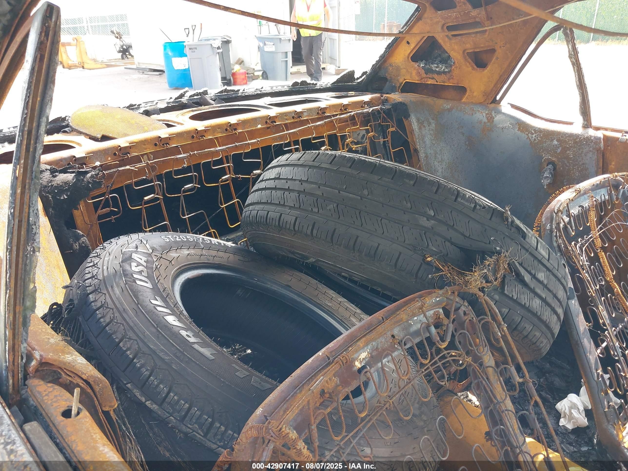 1965 Ford Mustang   Белый vin: 5F07C315948      