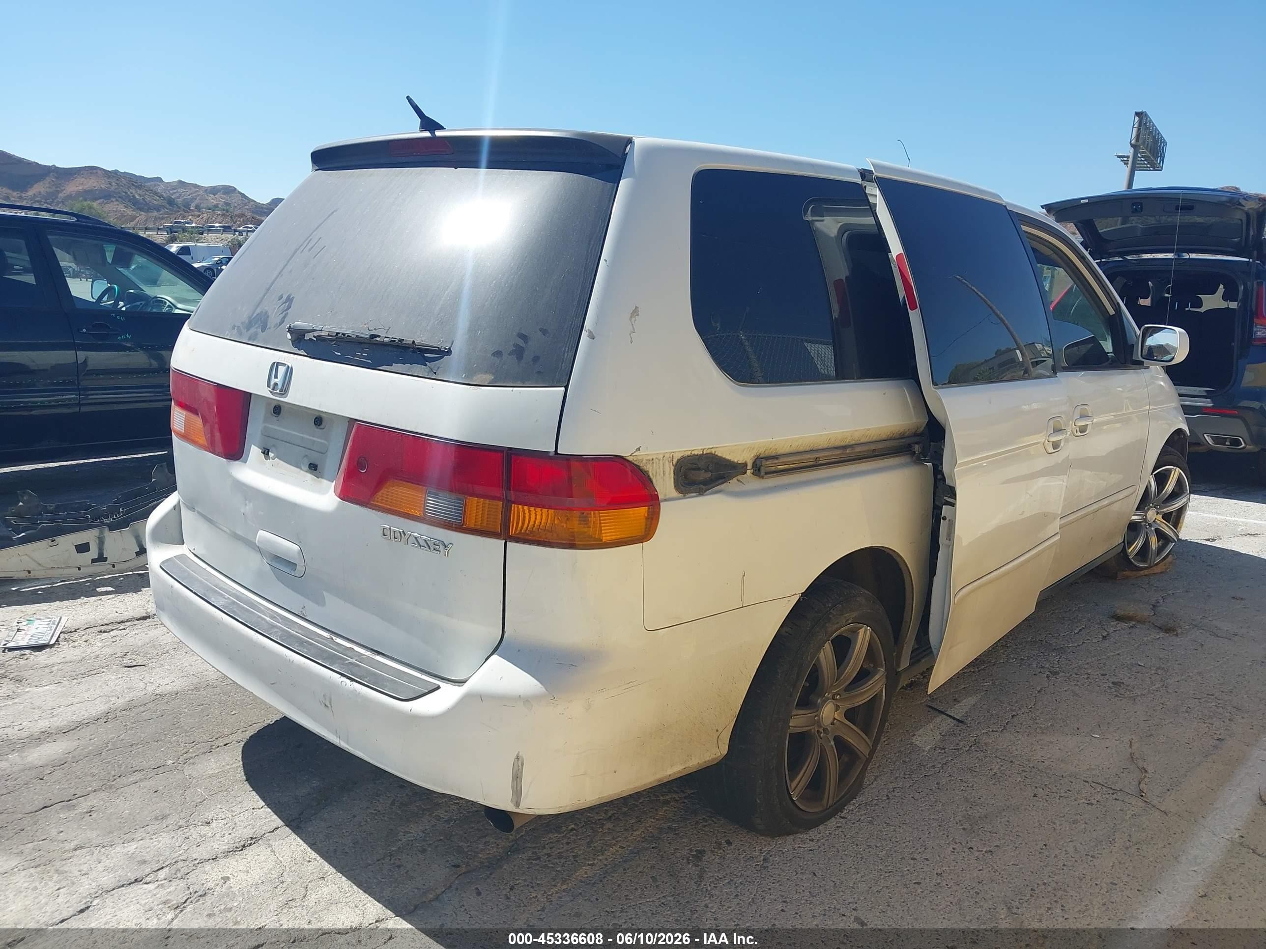 2004 Honda Odyssey Ex-l White vin: 5FNRL18024B046459