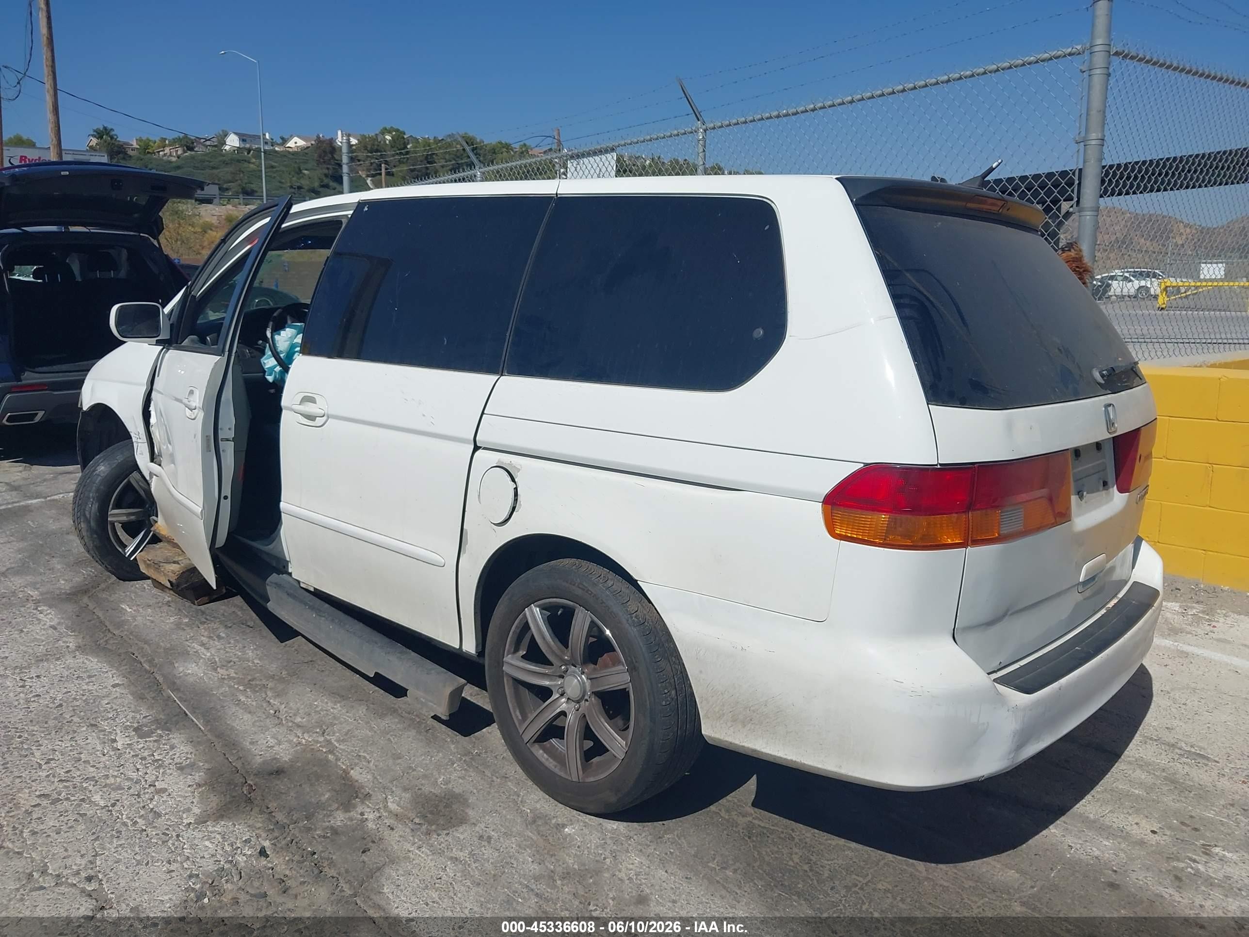 2004 Honda Odyssey Ex-l White vin: 5FNRL18024B046459