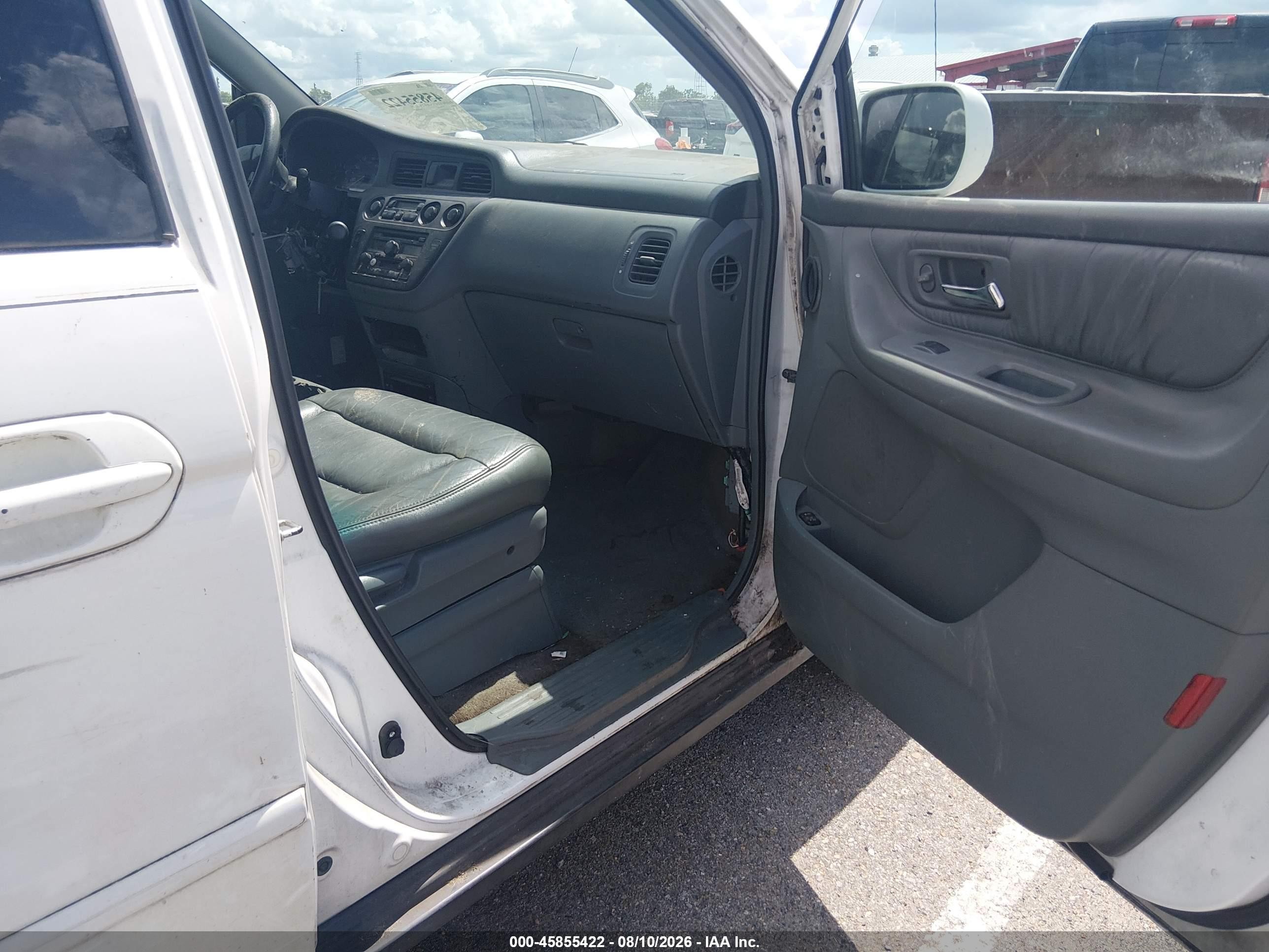2004 Honda Odyssey Ex-l White vin: 5FNRL18054B050912