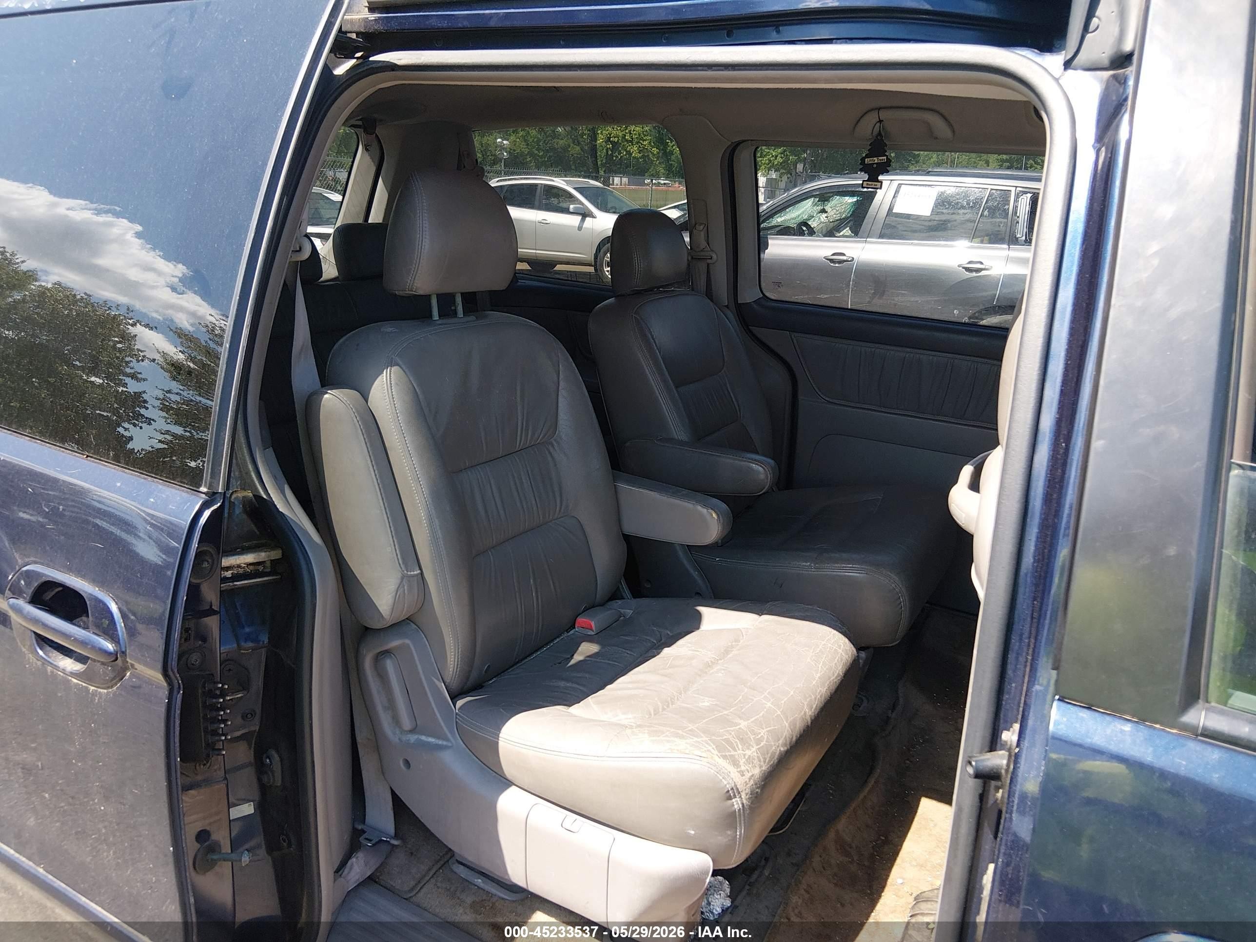 2004 Honda Odyssey Ex-l Dark Blue vin: 5FNRL18084B128860