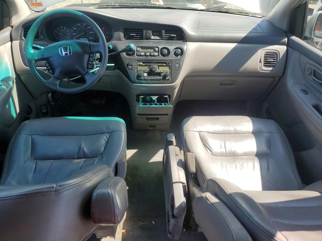 2004 Honda Odyssey Exl Silver vin: 5FNRL18084B131290