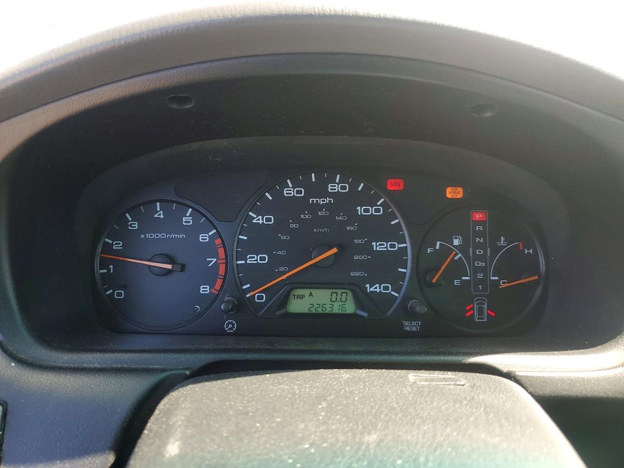 2004 Honda Odyssey Exl Silver vin: 5FNRL18084B131290