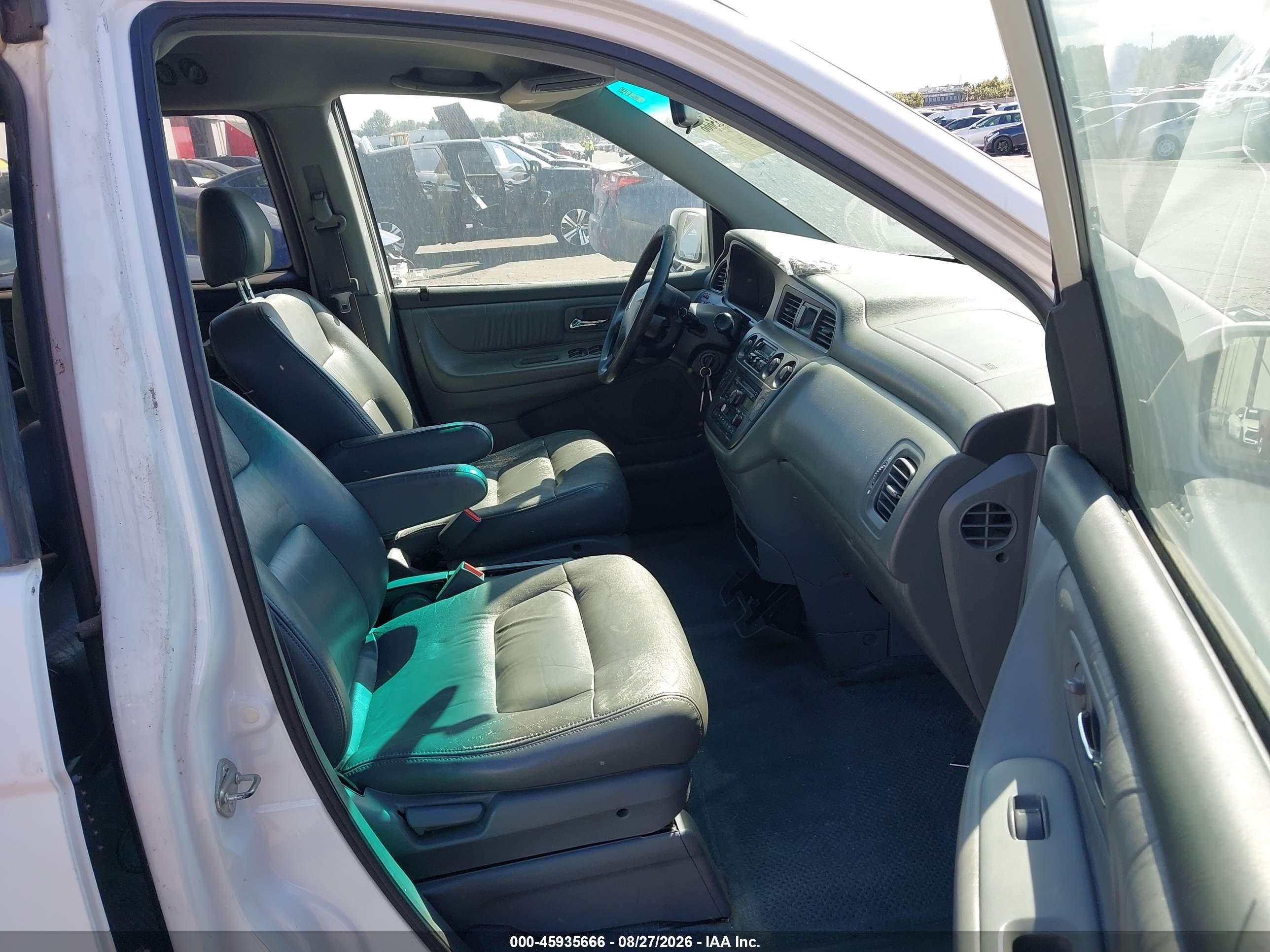 2003 Honda Odyssey Ex-l White vin: 5FNRL180X3B066098