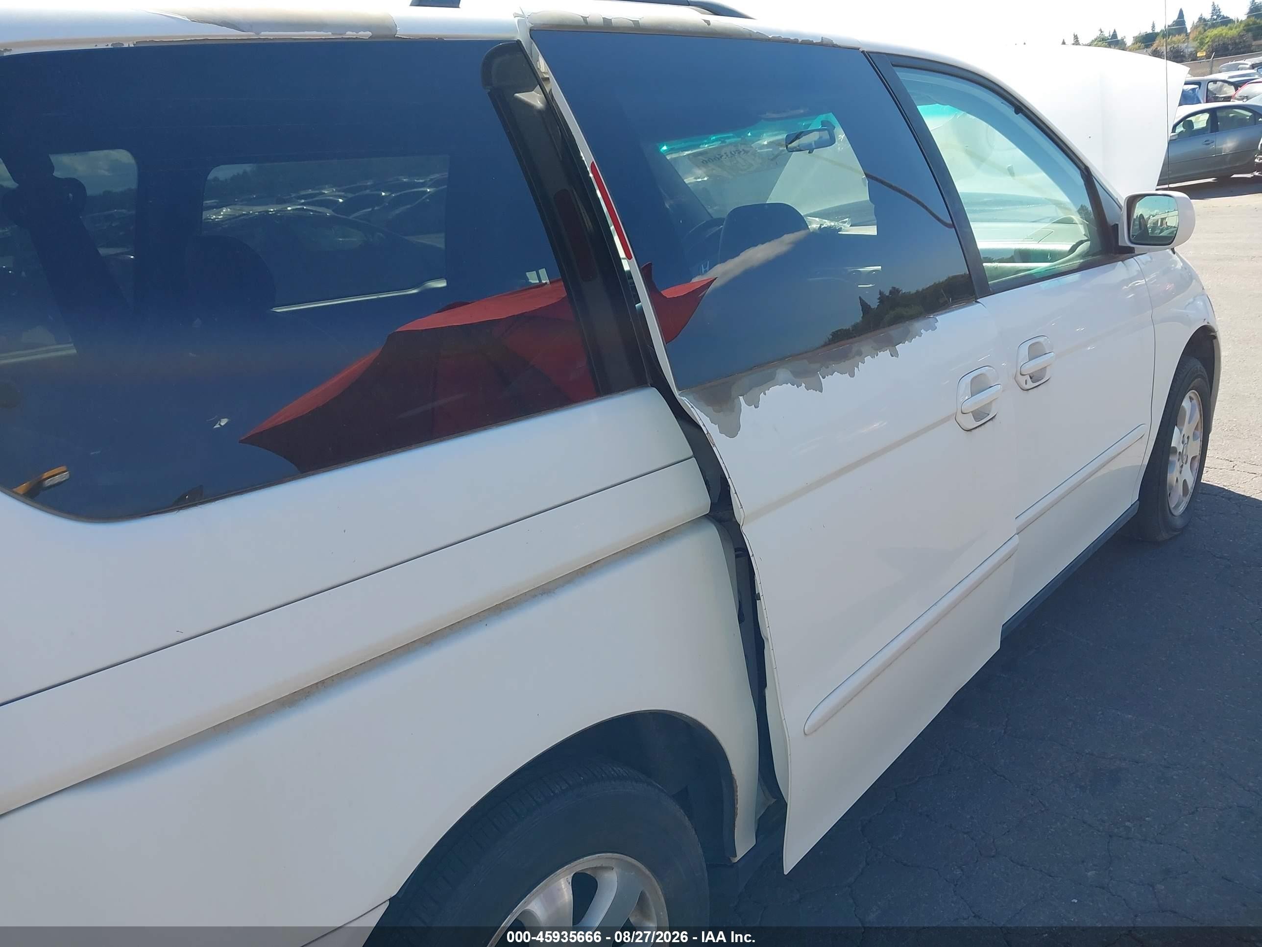 2003 Honda Odyssey Ex-l White vin: 5FNRL180X3B066098