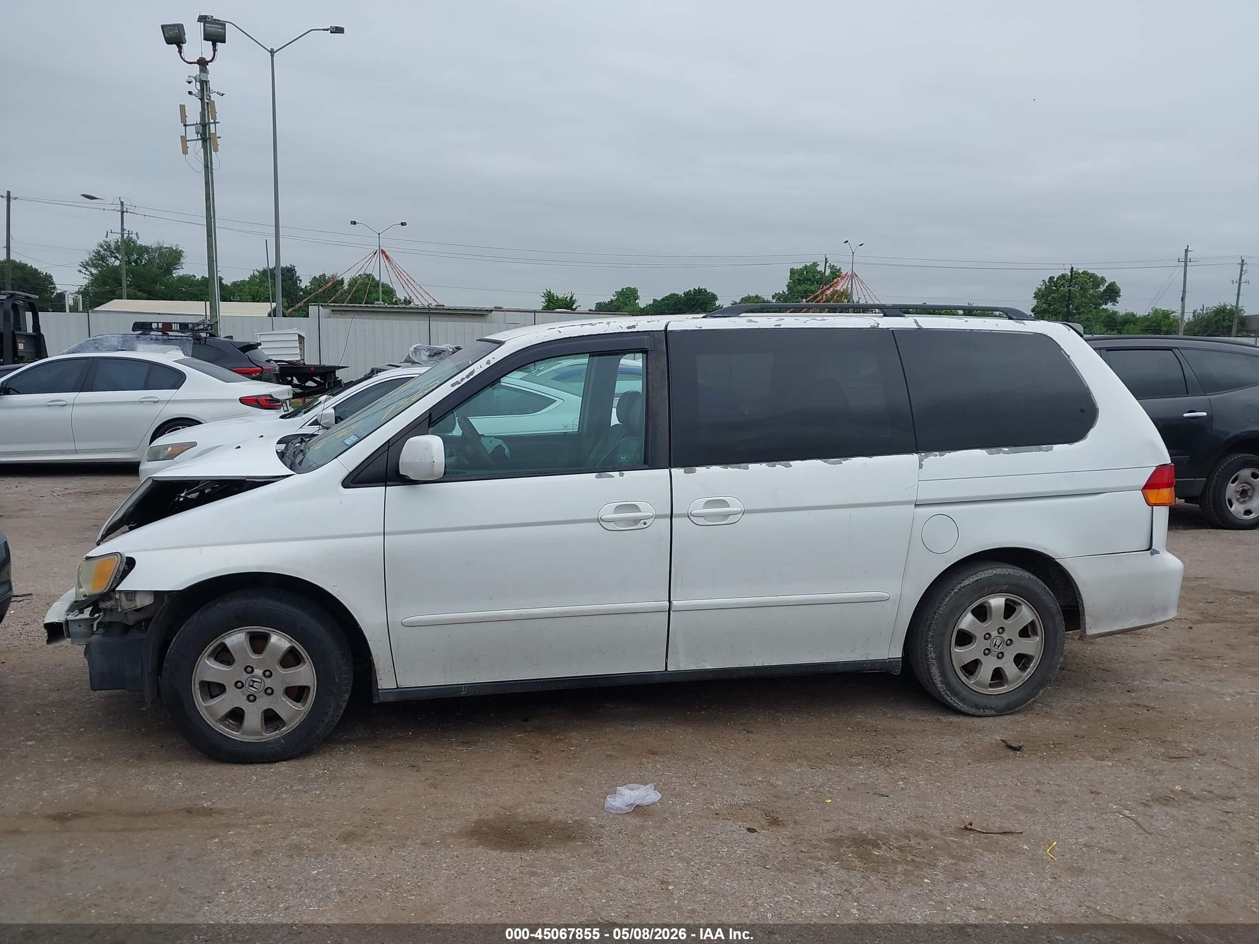 2003 Honda Odyssey Ex-l White vin: 5FNRL180X3B086769