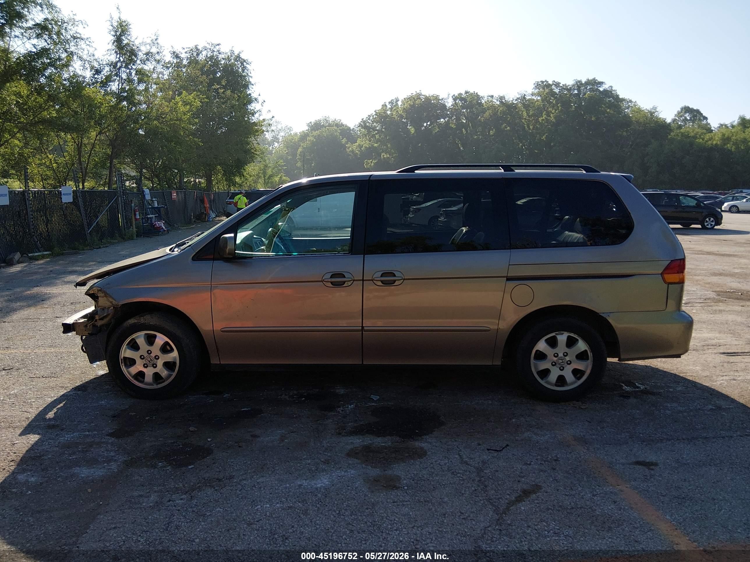 2003 Honda Odyssey Ex-l Gold vin: 5FNRL180X3B130737