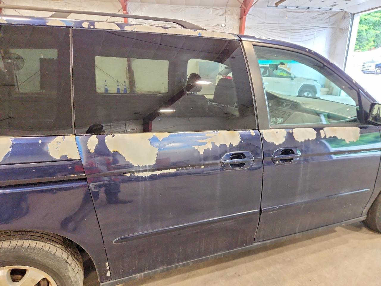 2004 Honda Odyssey Exl Blue vin: 5FNRL180X4B104933