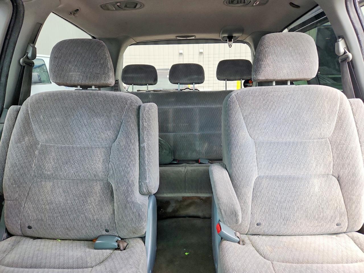 2004 Honda Odyssey Lx Gray vin: 5FNRL18504B122756