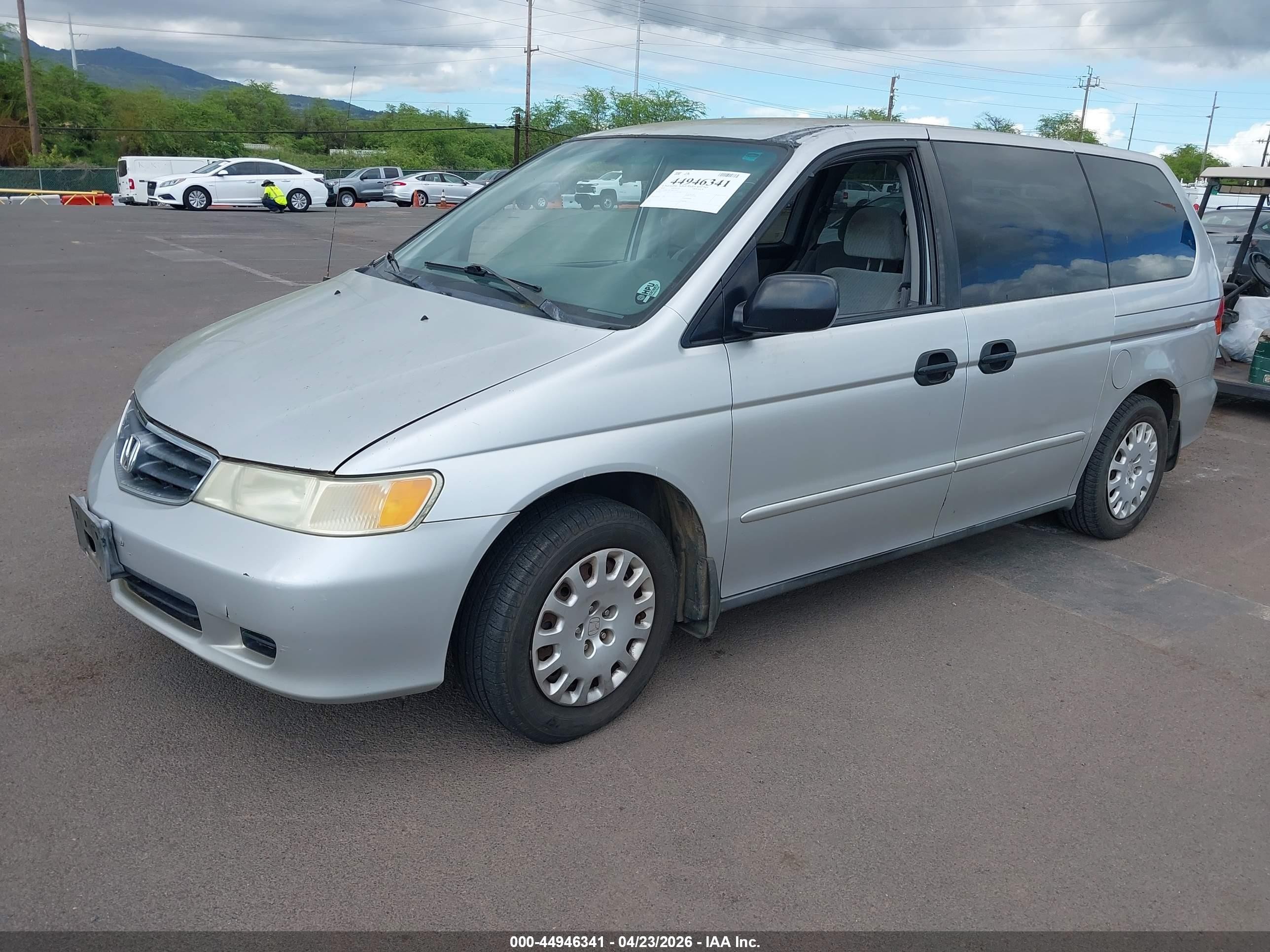 2003 Honda Odyssey Lx Silver vin: 5FNRL18513B151410