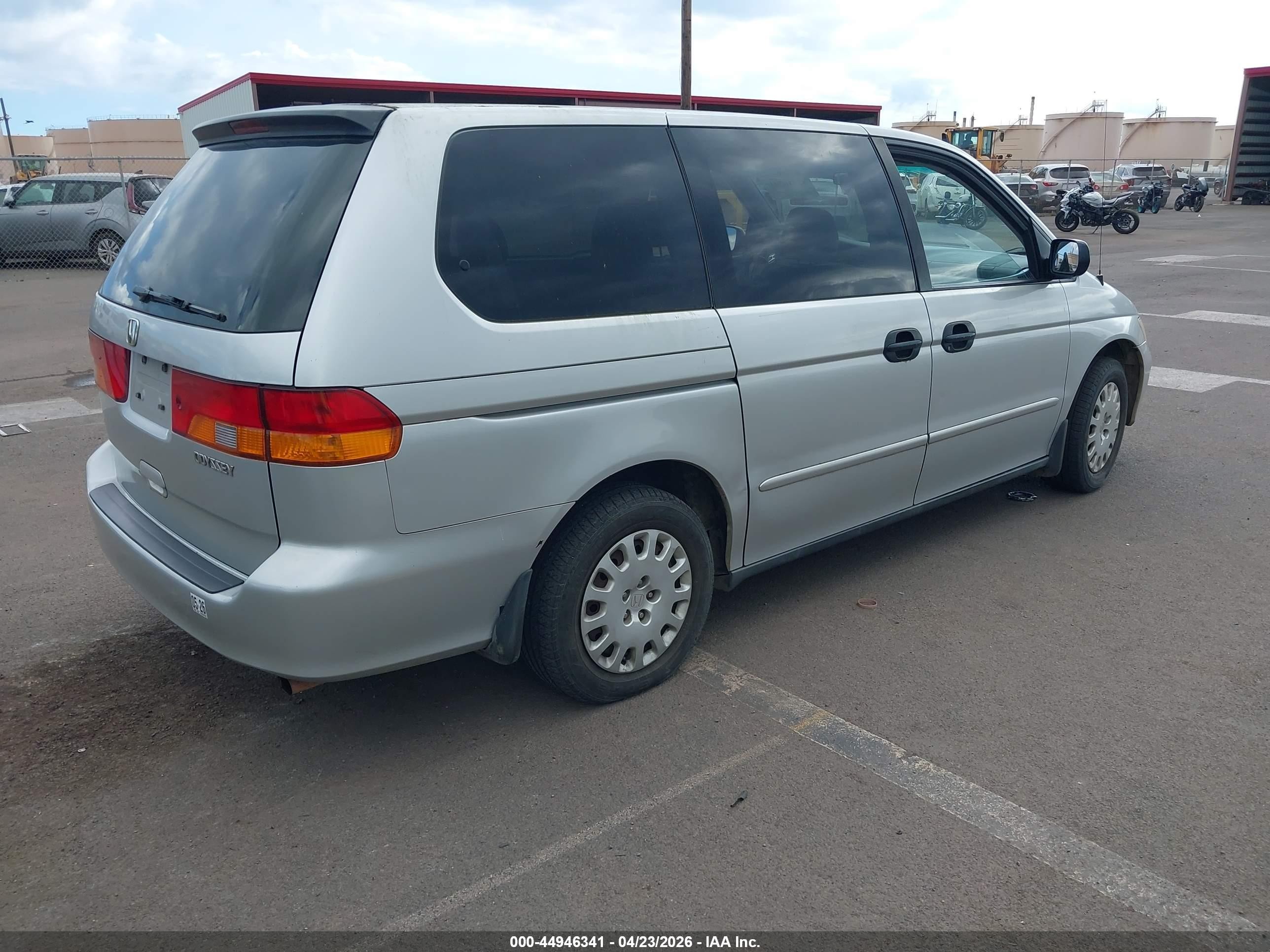 2003 Honda Odyssey Lx Silver vin: 5FNRL18513B151410