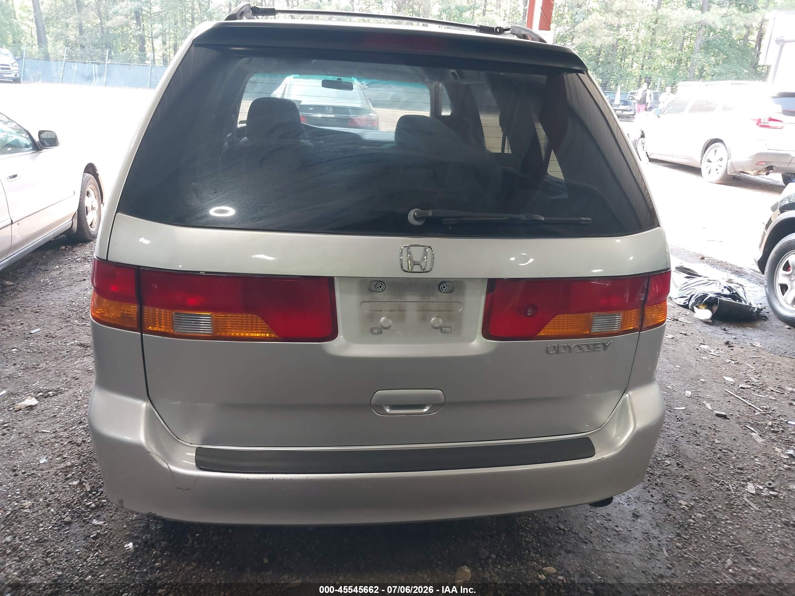 2004 Honda Odyssey Lx Silver vin: 5FNRL18524B145973