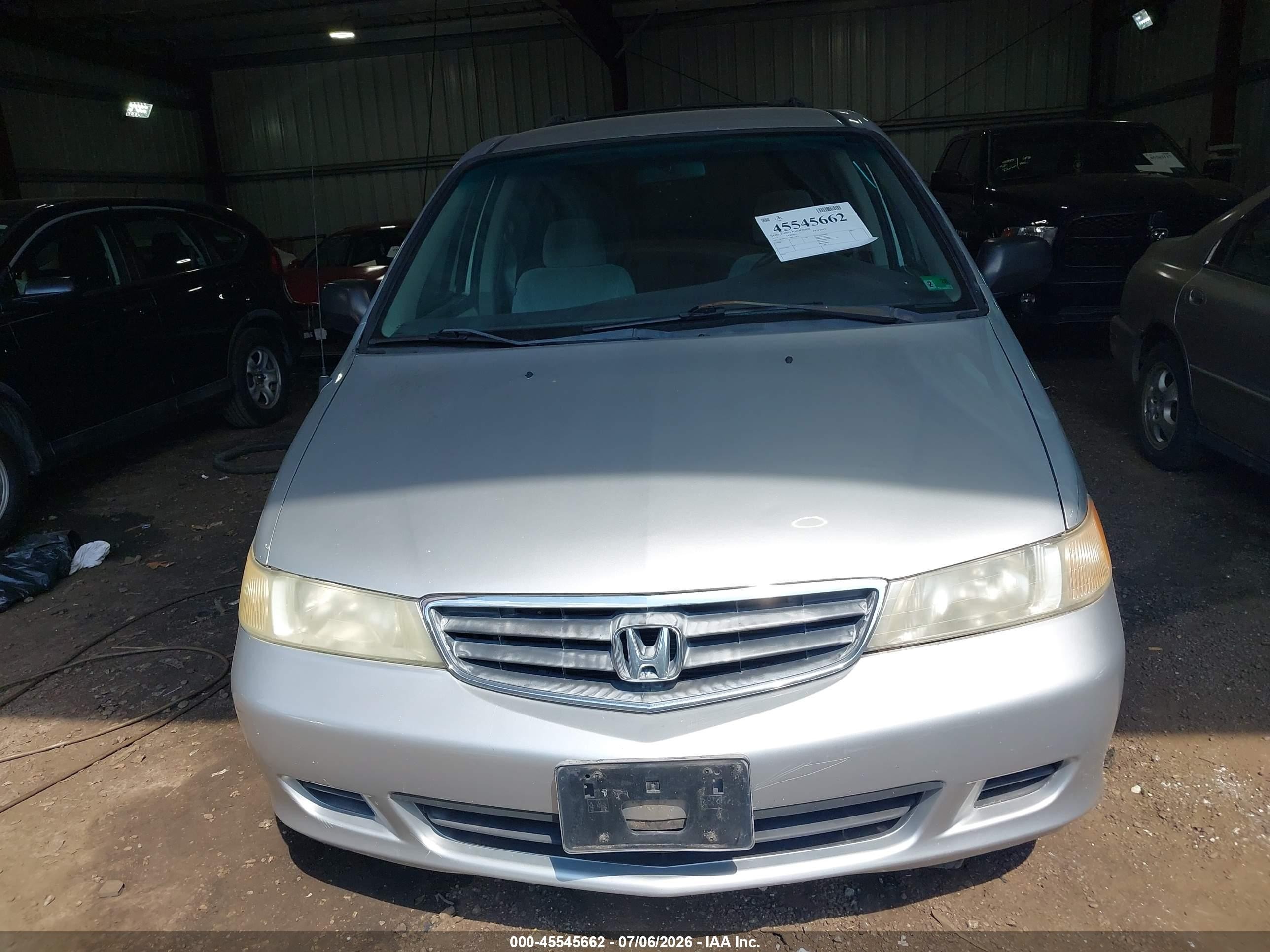 2004 Honda Odyssey Lx Silver vin: 5FNRL18524B145973