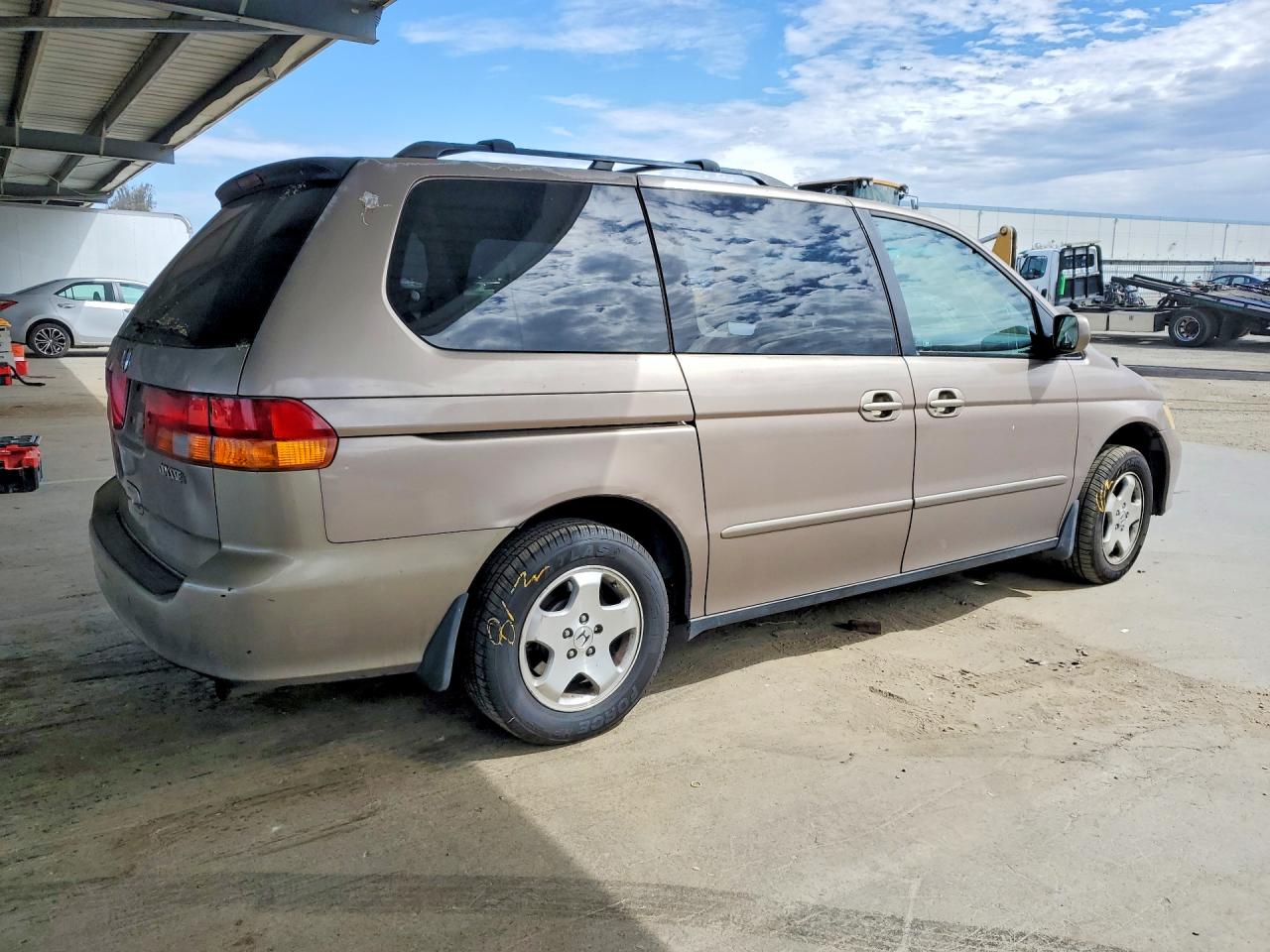 2003 Honda Odyssey Ex Gold vin: 5FNRL18603B048116