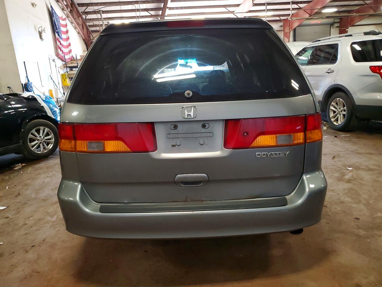 2002 Honda Odyssey Ex Silver vin: 5FNRL18612B000381