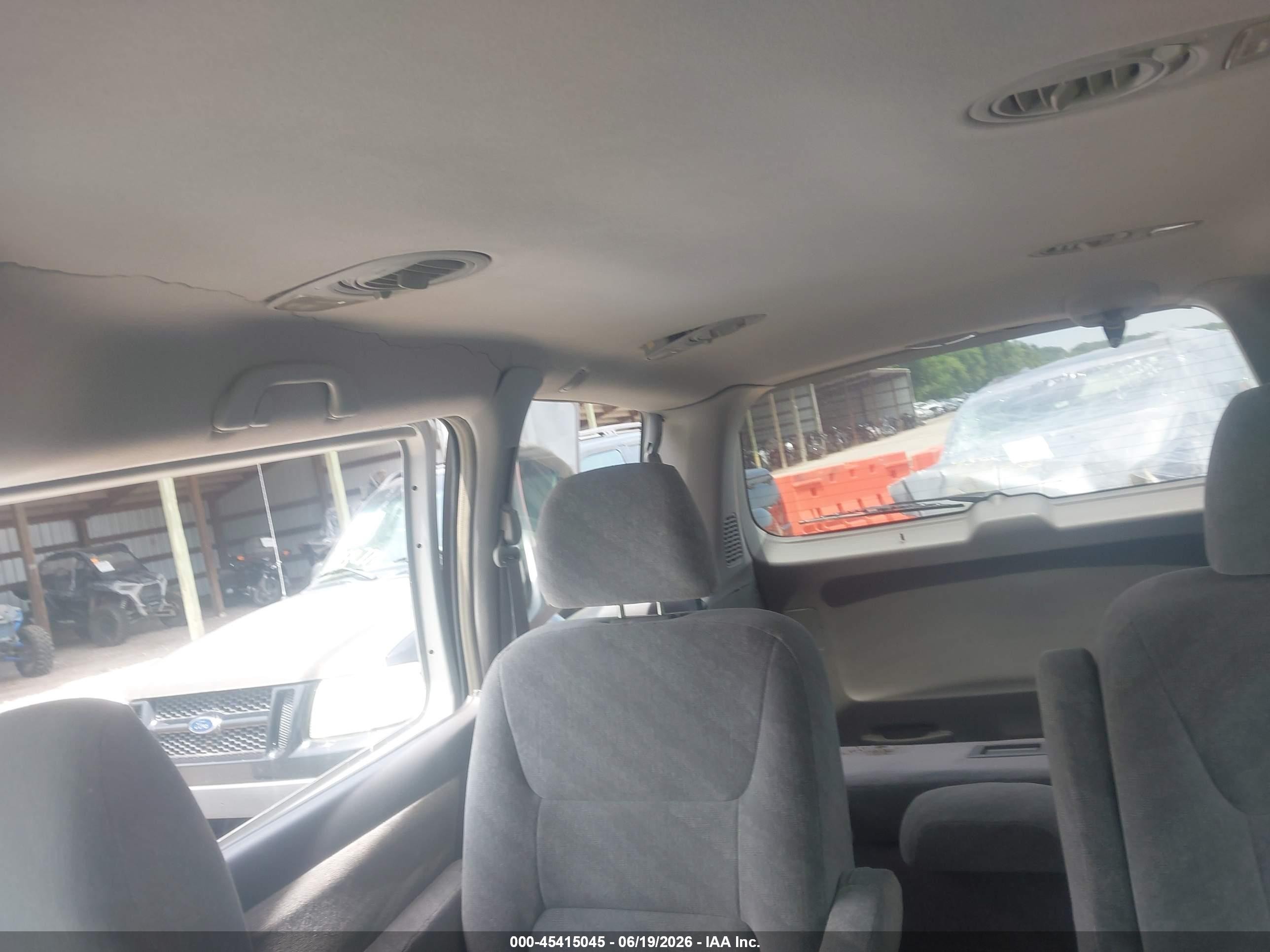 2003 Honda Odyssey Ex Silver vin: 5FNRL18613B074160