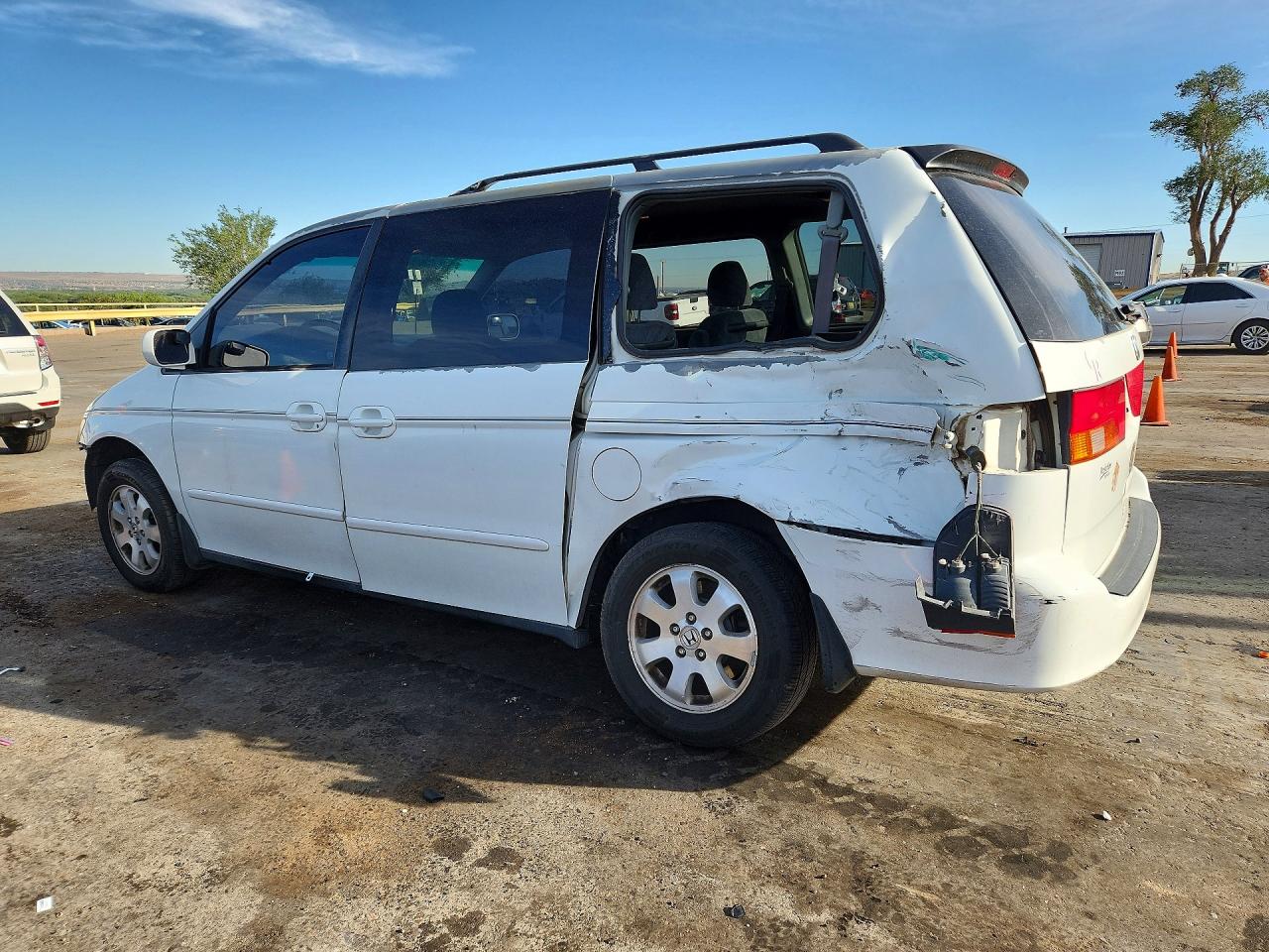 2003 Honda Odyssey Ex White vin: 5FNRL18613B082162