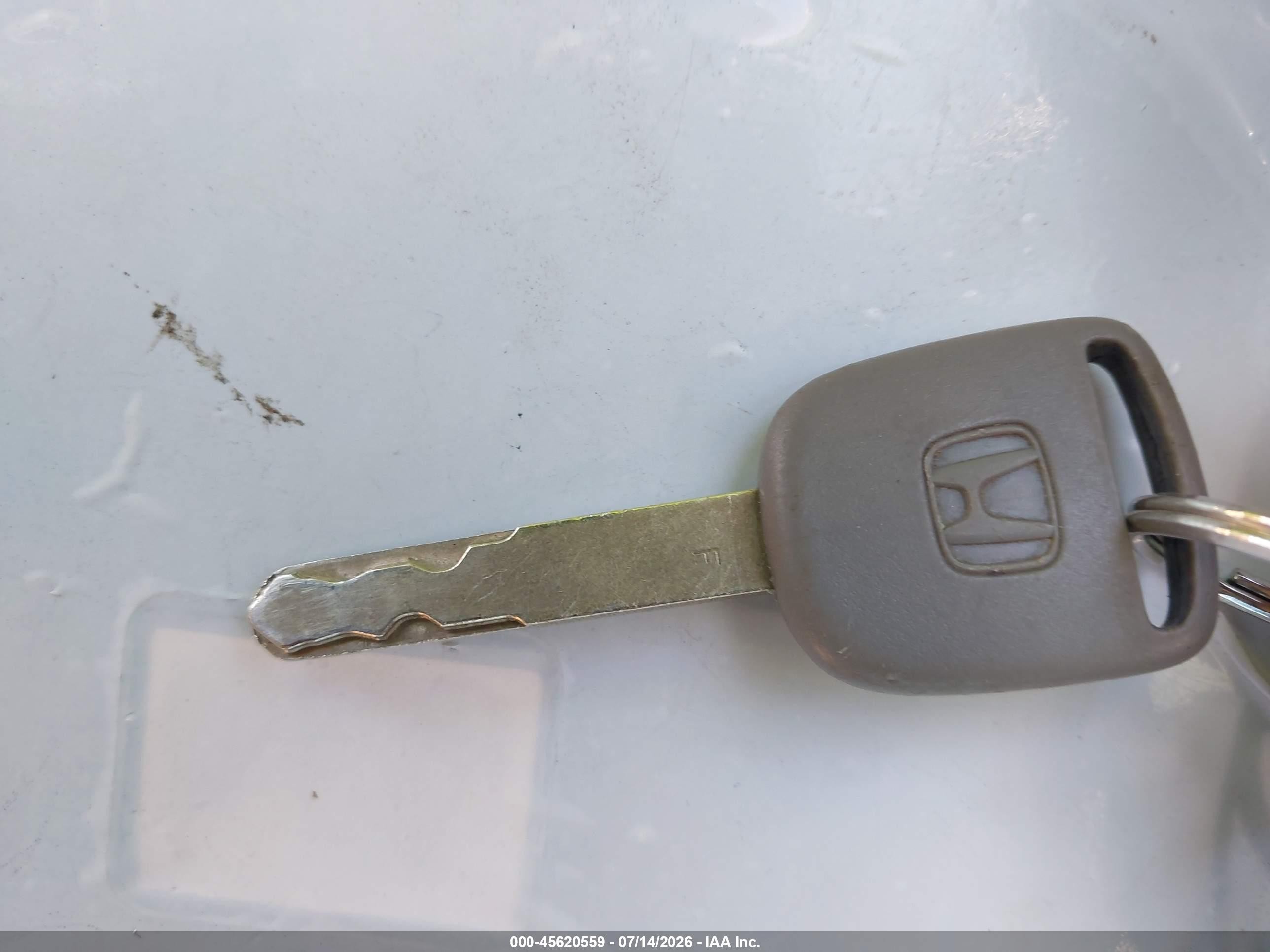 2004 Honda Odyssey Ex Gold vin: 5FNRL18614B130194