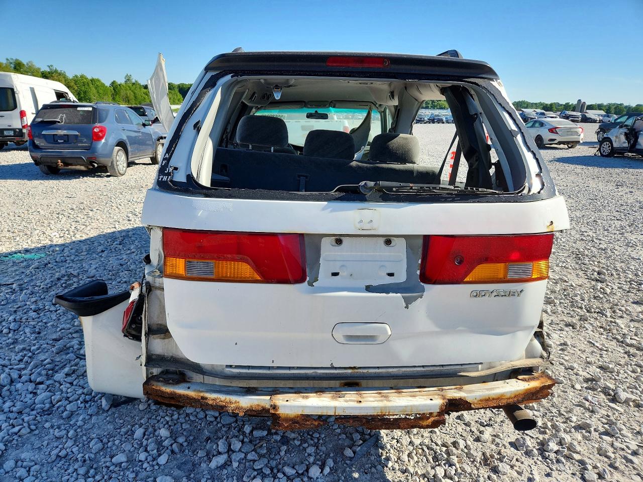 2004 Honda Odyssey Ex White vin: 5FNRL18624B108639