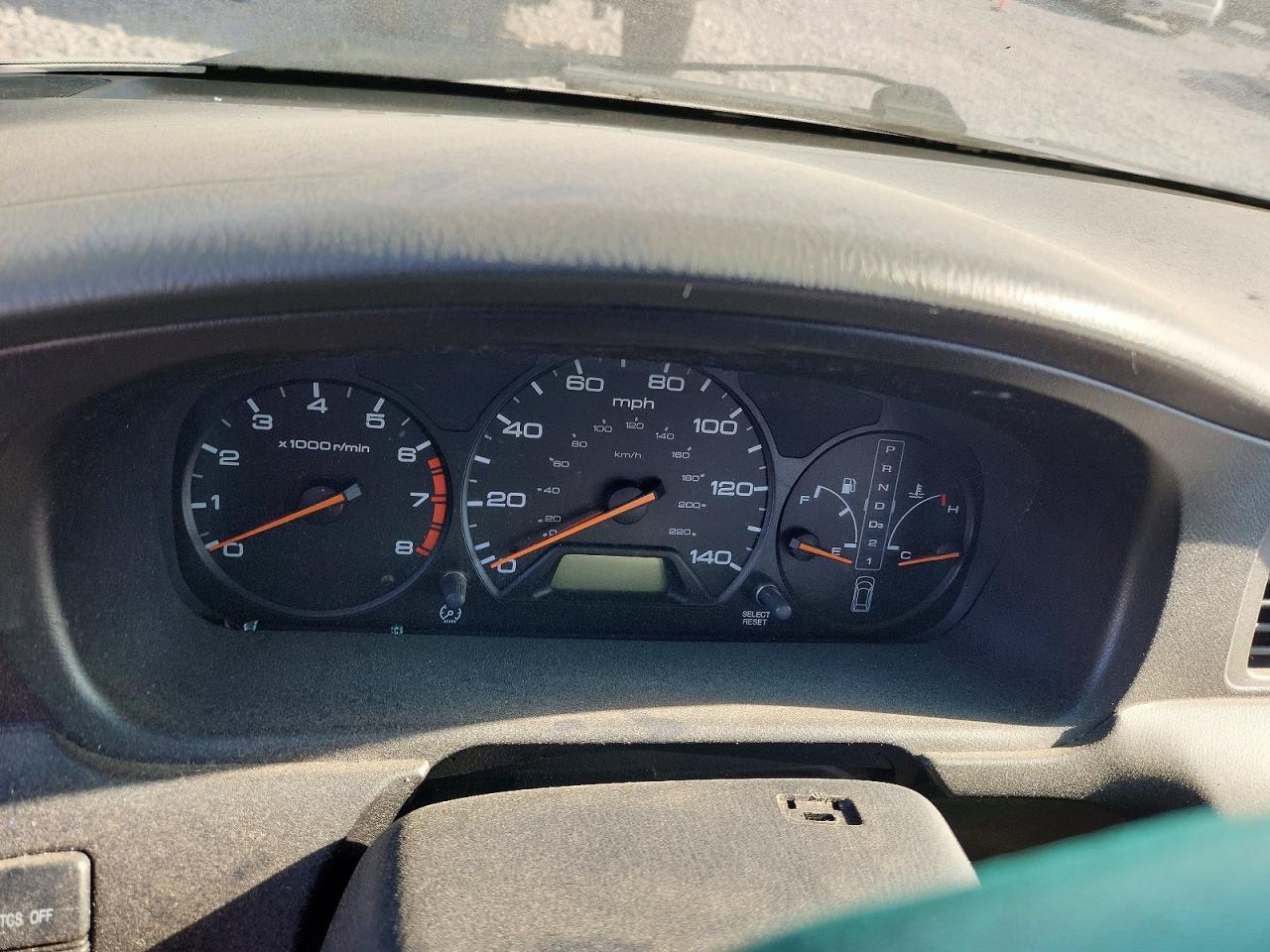 2004 Honda Odyssey Ex White vin: 5FNRL18624B108639