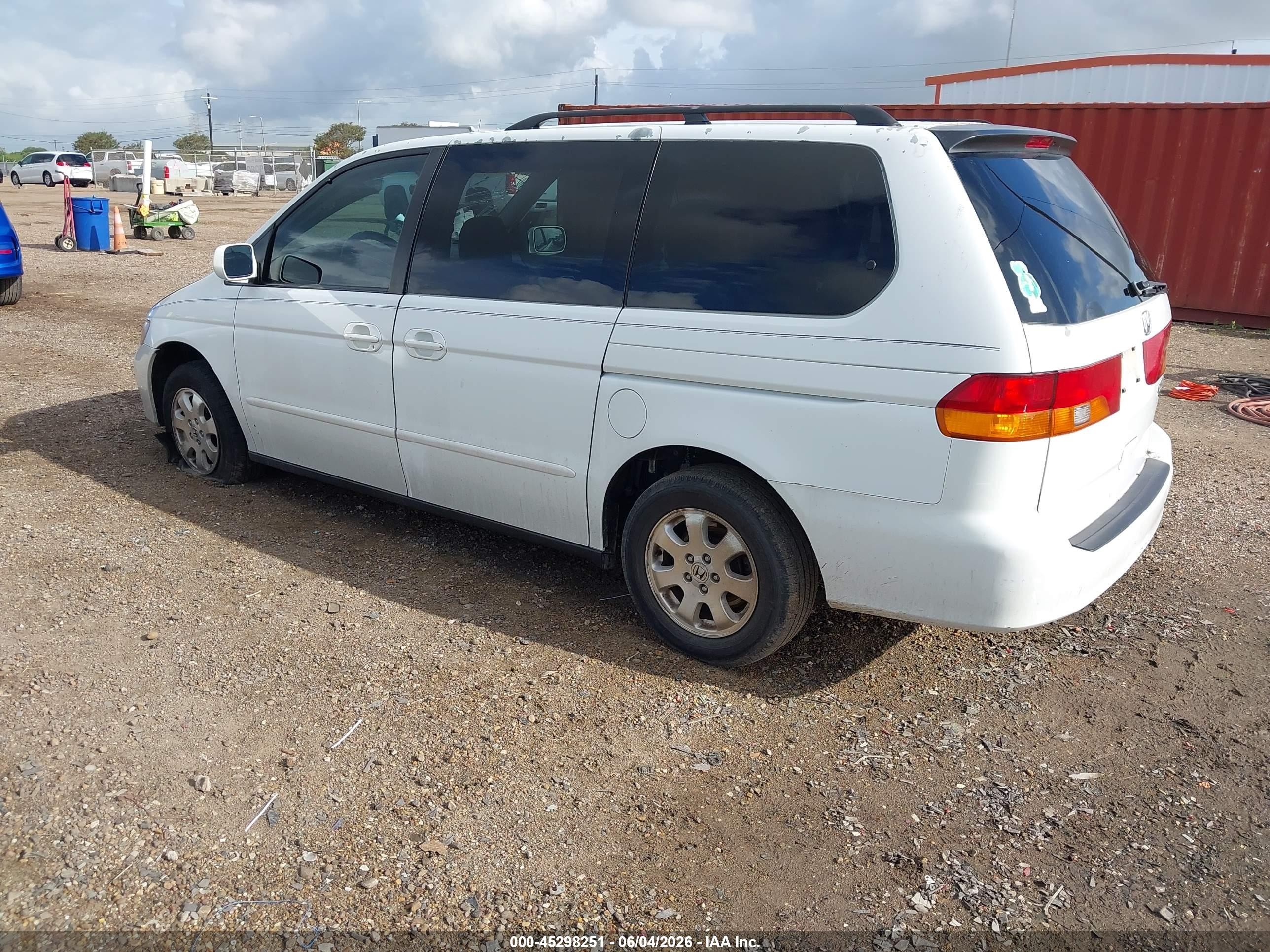 2002 Honda Odyssey Ex White vin: 5FNRL18632B010698