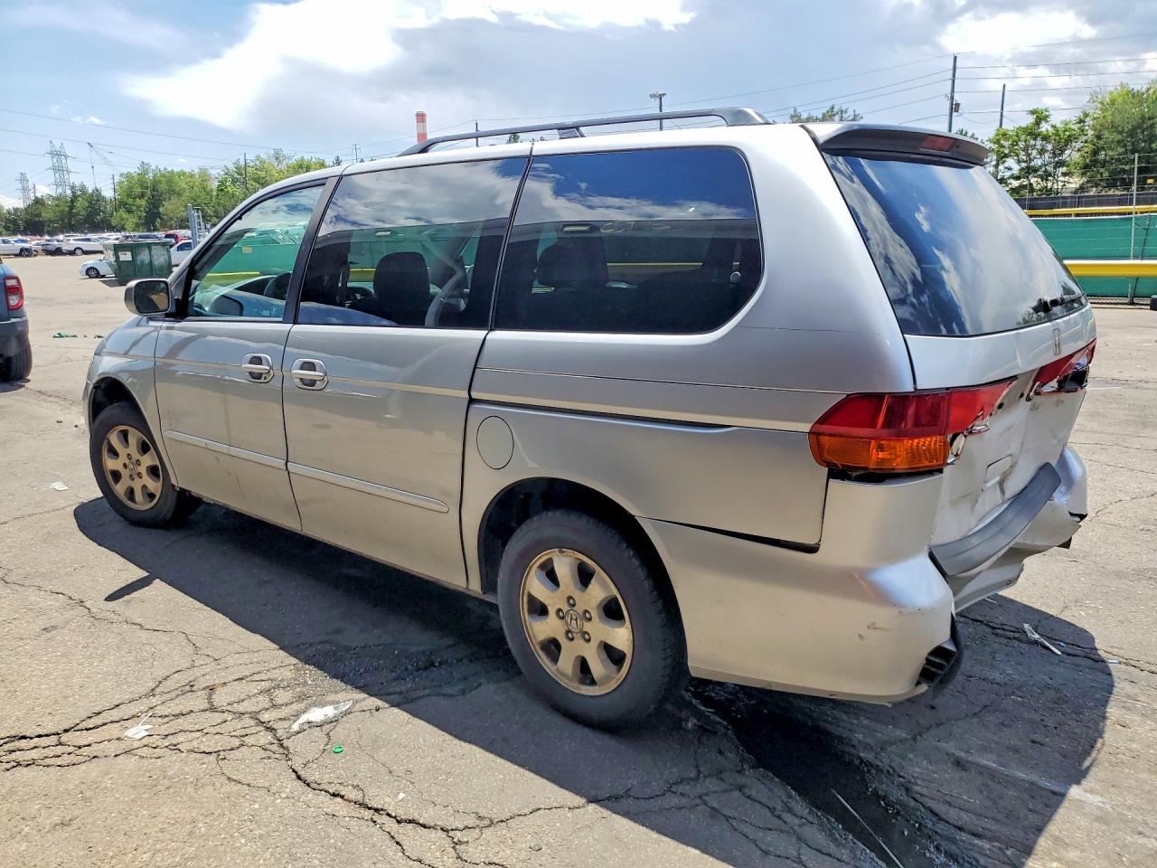 2004 Honda Odyssey Ex Silver vin: 5FNRL18634B074033