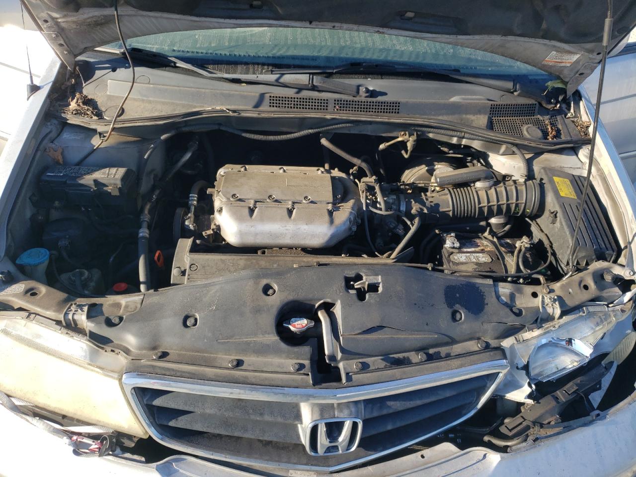2004 Honda Odyssey Ex Silver vin: 5FNRL18634B114885