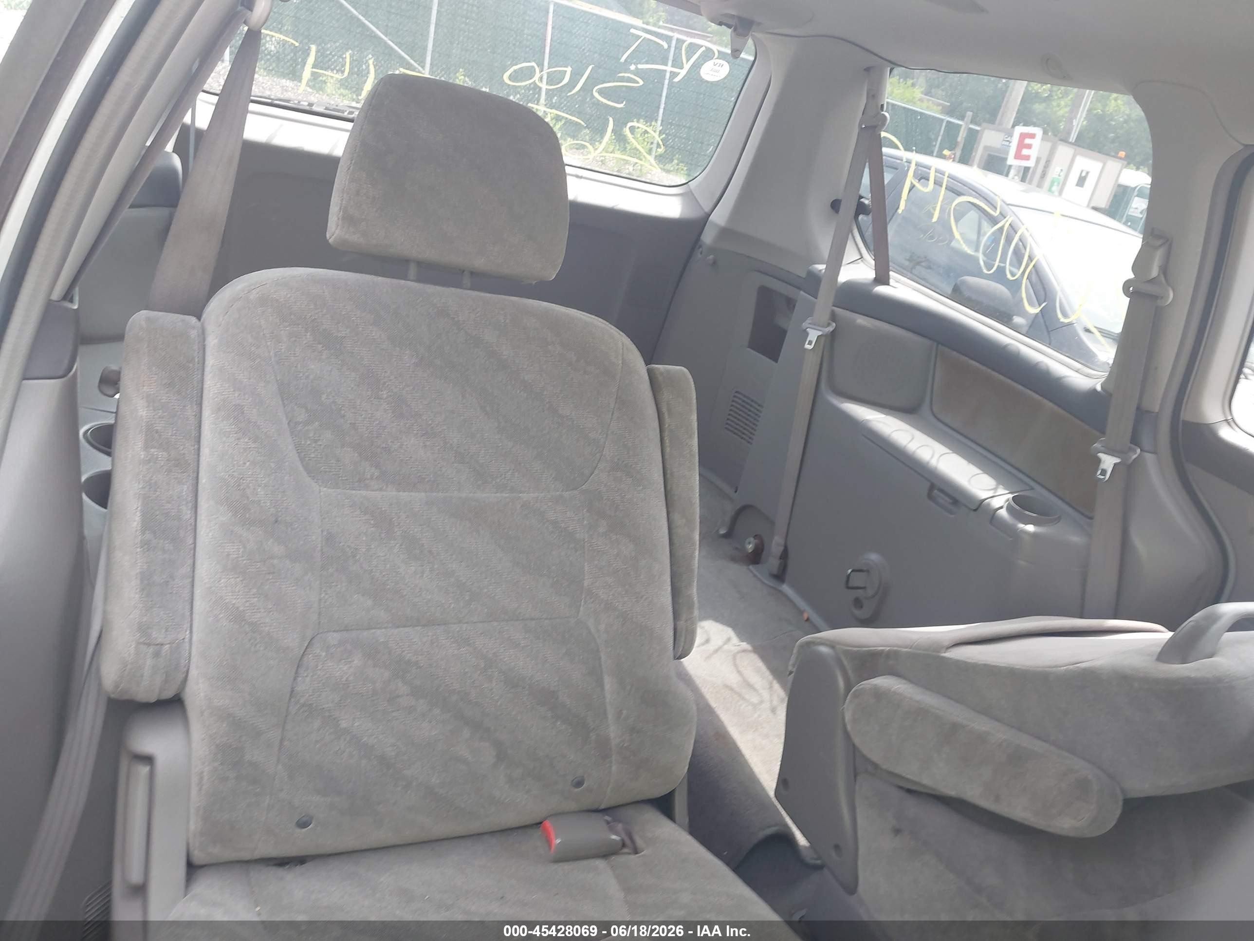 2002 Honda Odyssey Ex Silver vin: 5FNRL18642B046495