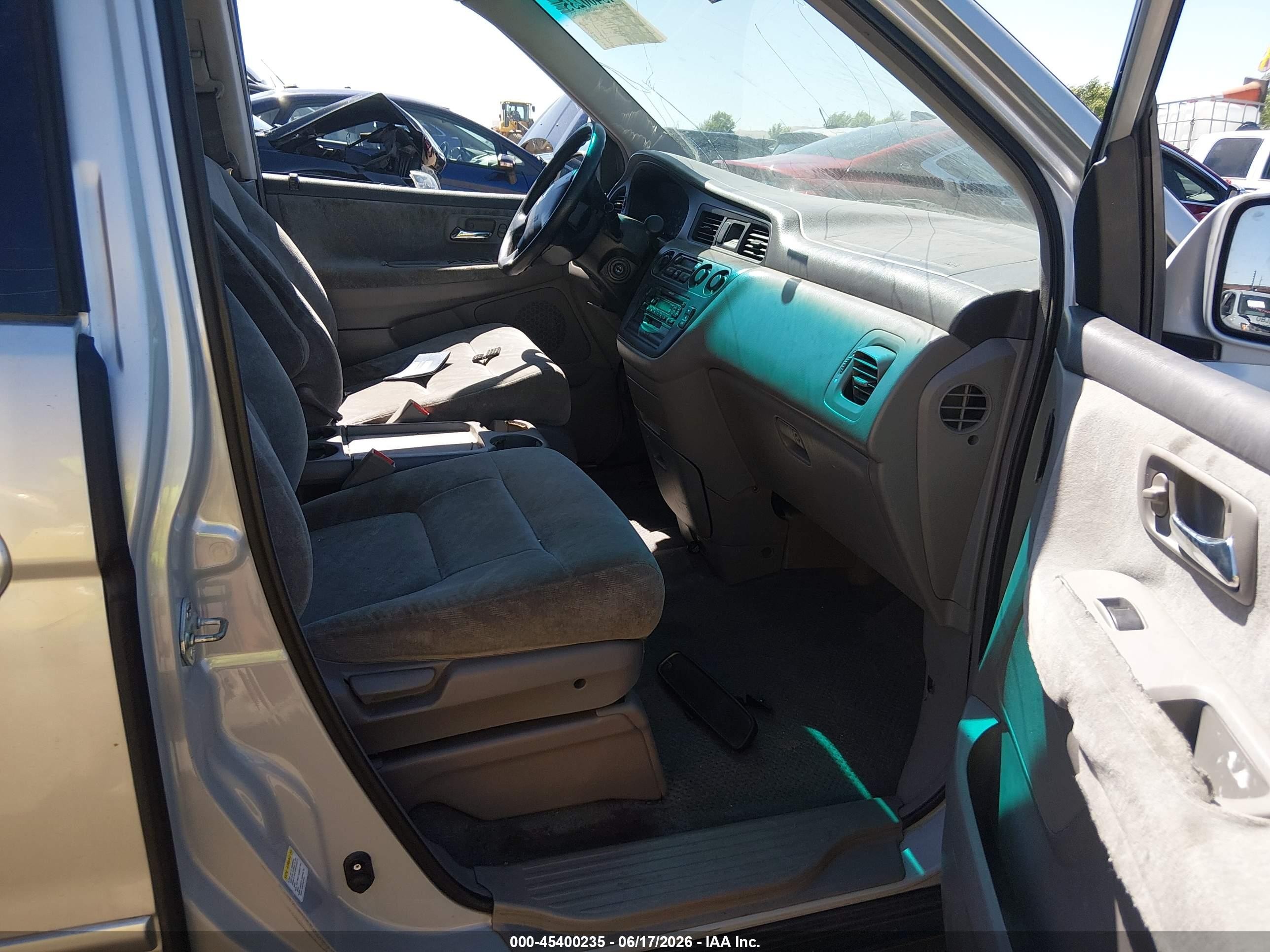 2002 Honda Odyssey Ex Silver vin: 5FNRL18652B014560