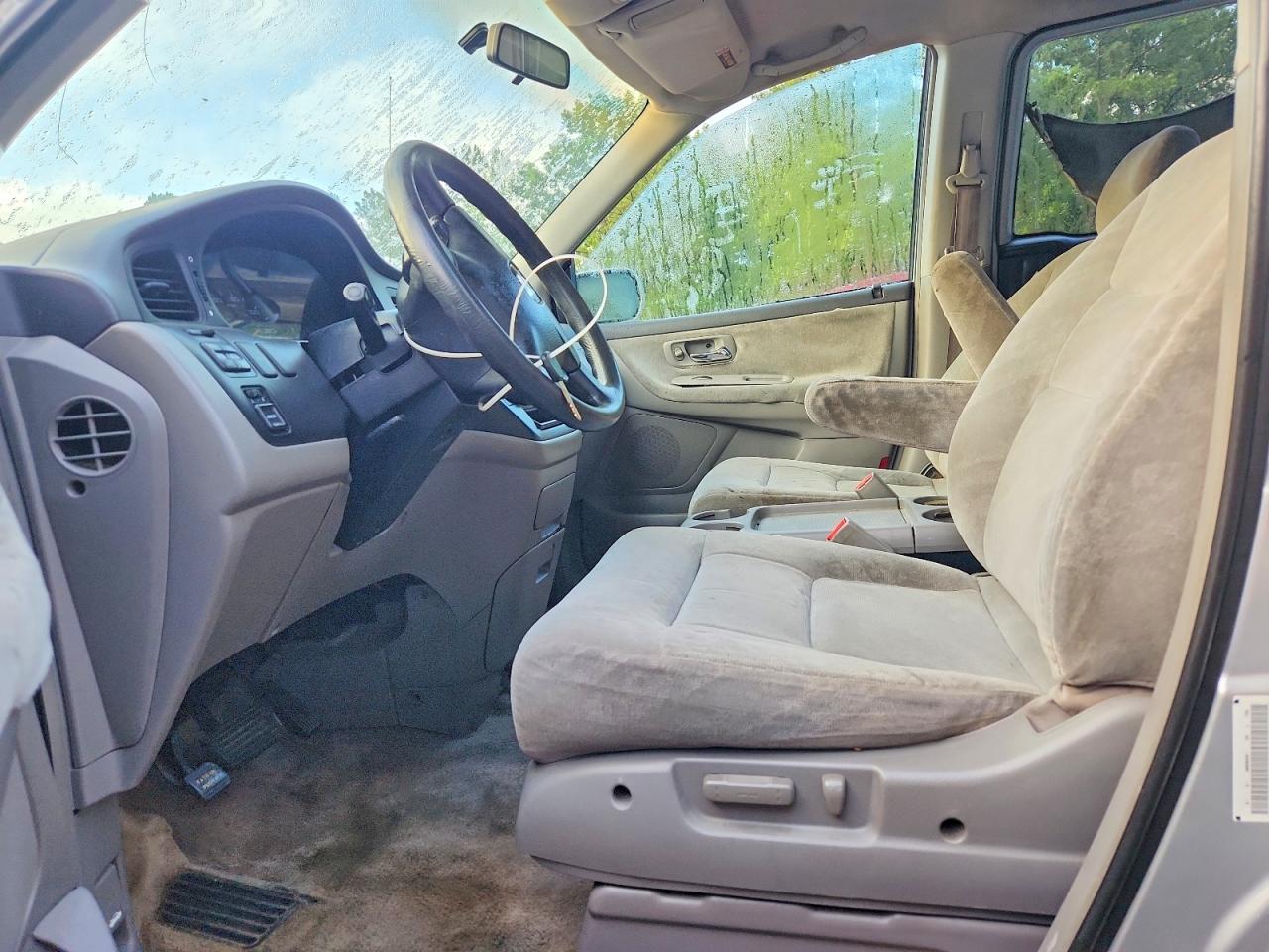 2002 Honda Odyssey Ex Silver vin: 5FNRL18652B022836