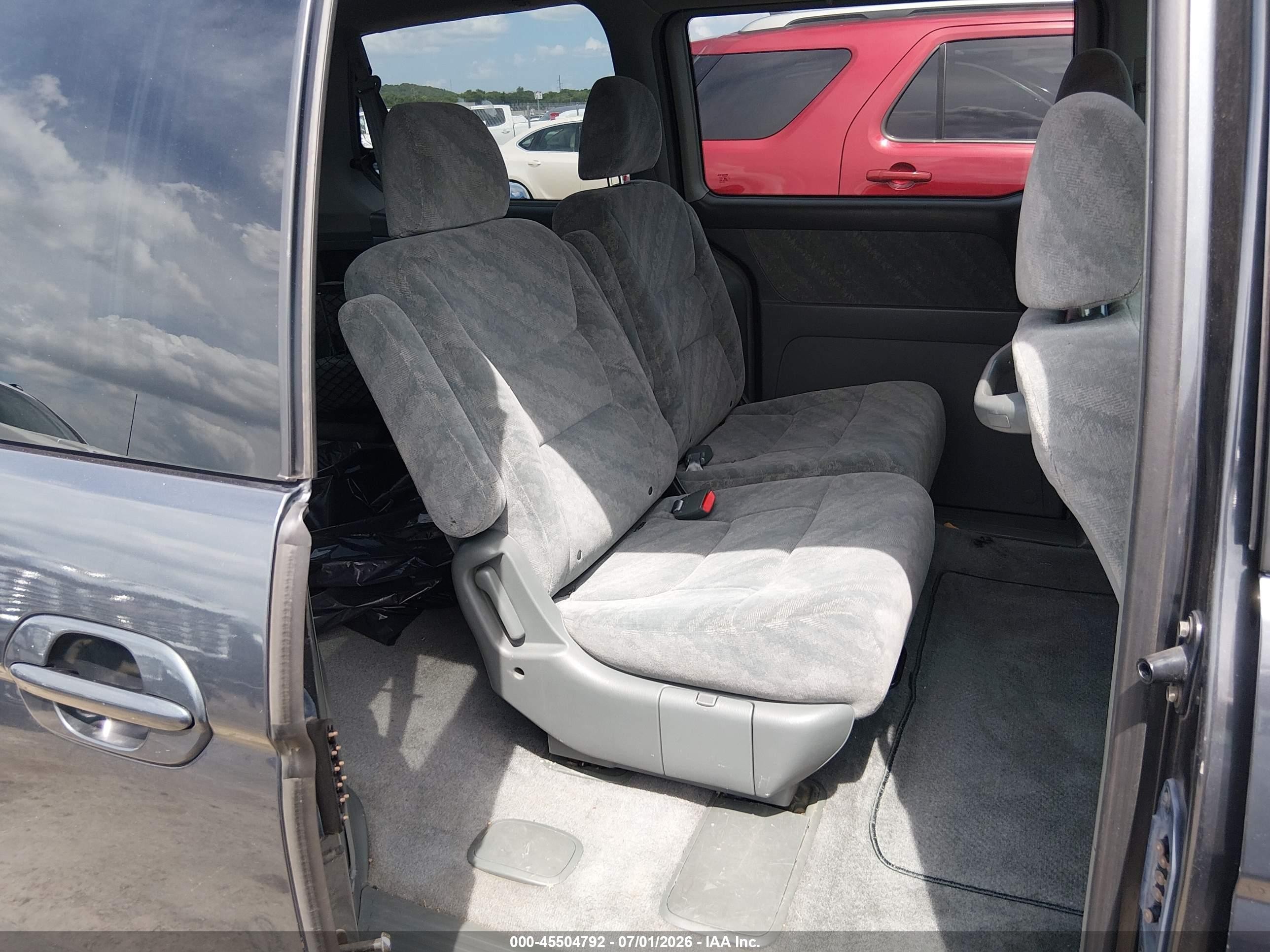 2004 Honda Odyssey Ex Blue vin: 5FNRL18664B017292