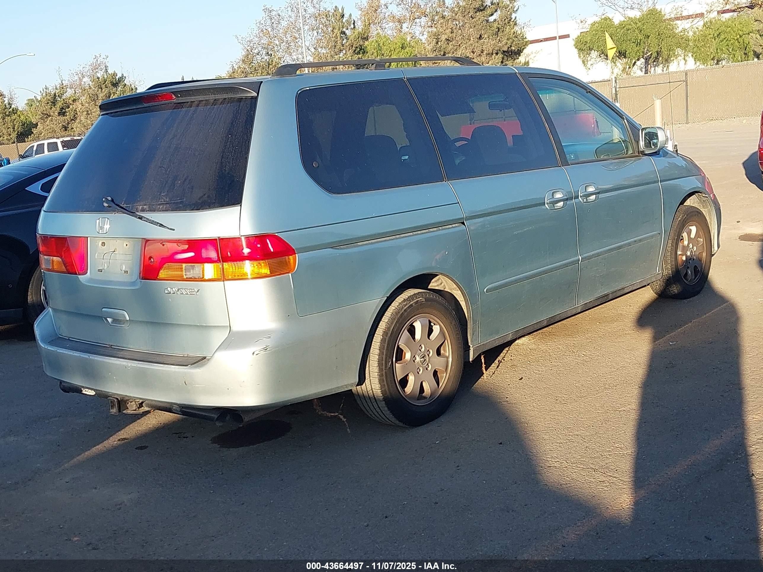 2004 Honda Odyssey Ex Light Blue vin: 5FNRL18674B067019