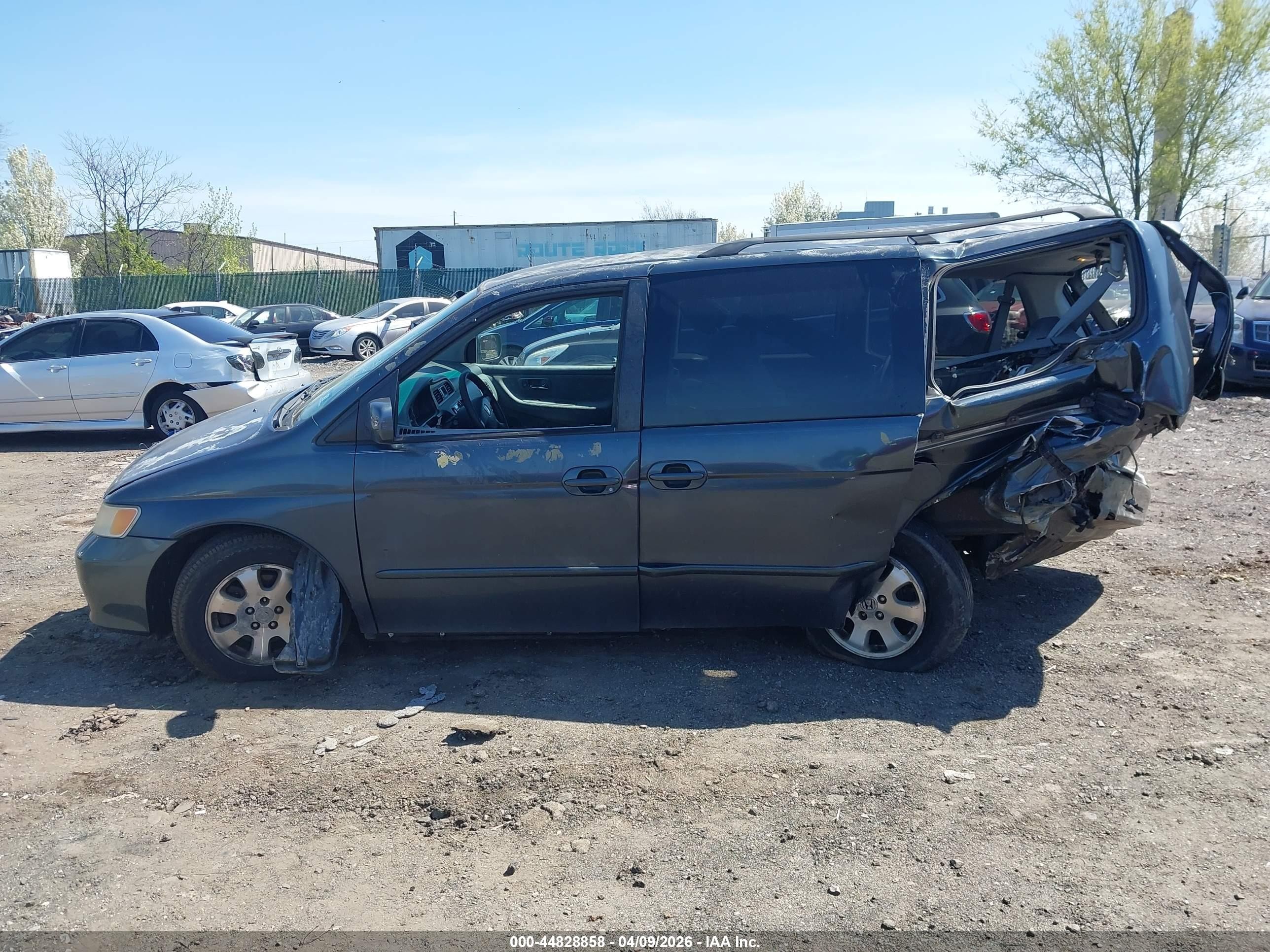 2004 Honda Odyssey Ex Gray vin: 5FNRL18674B141524