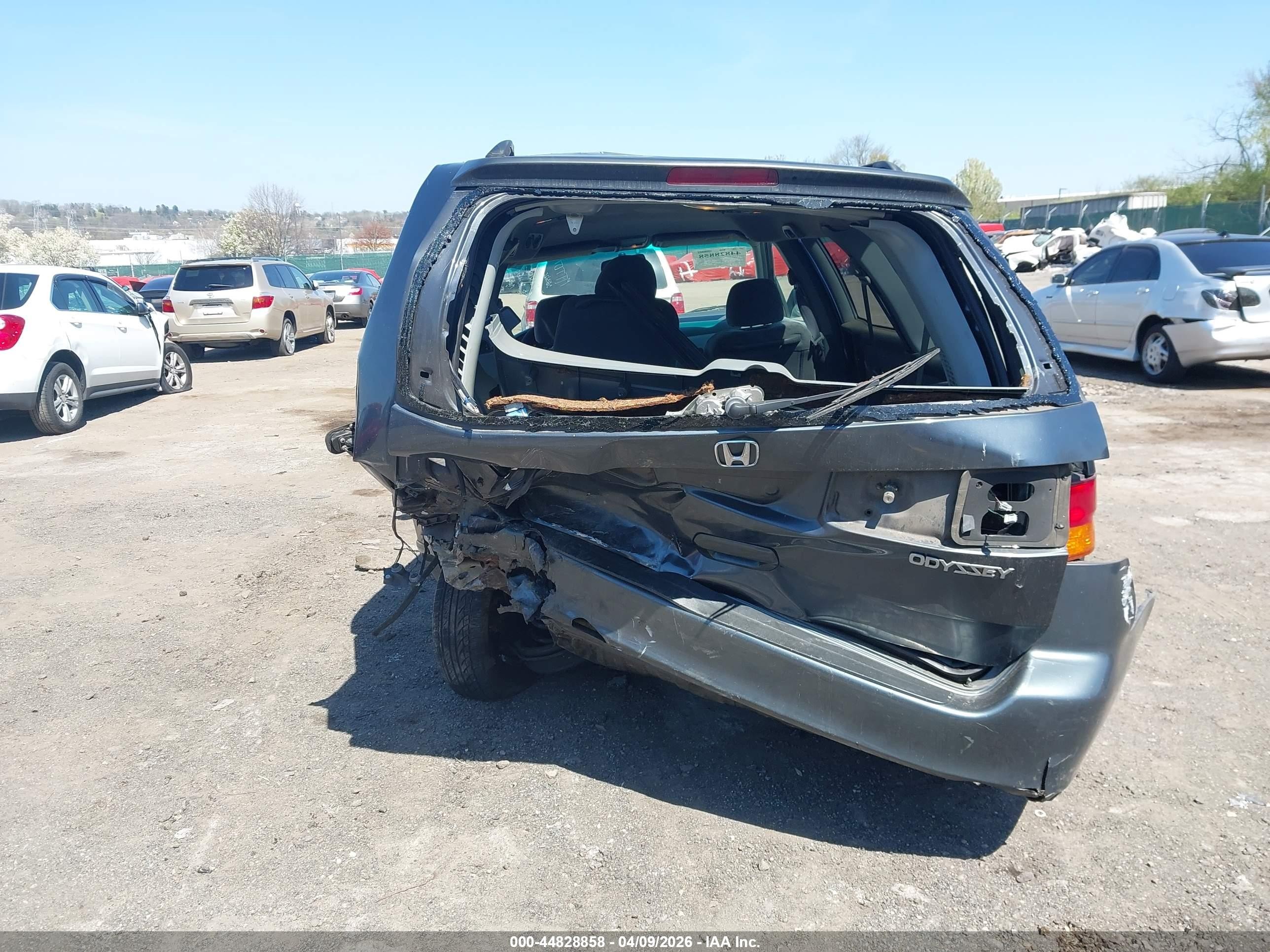 2004 Honda Odyssey Ex Gray vin: 5FNRL18674B141524