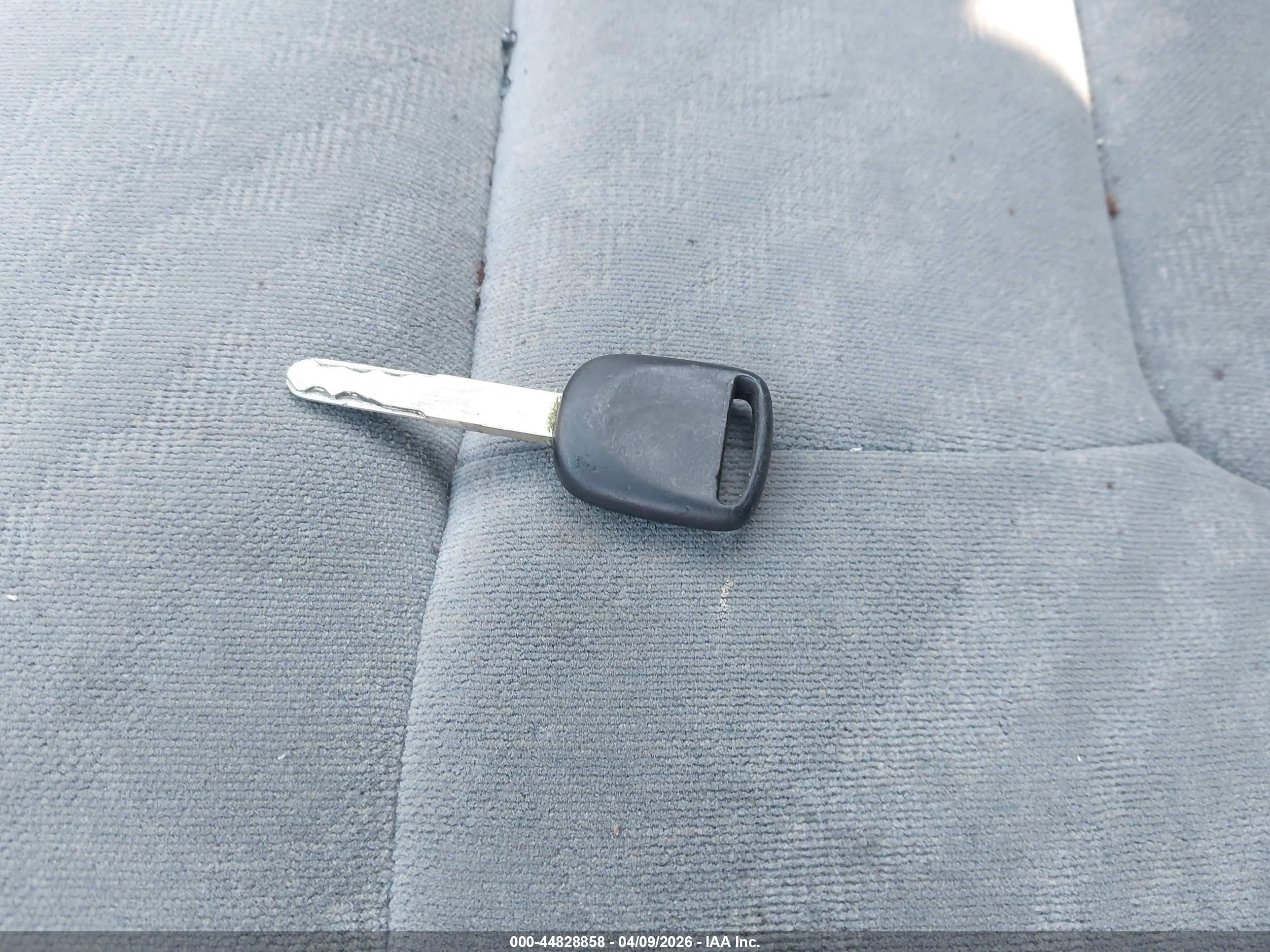 2004 Honda Odyssey Ex Gray vin: 5FNRL18674B141524
