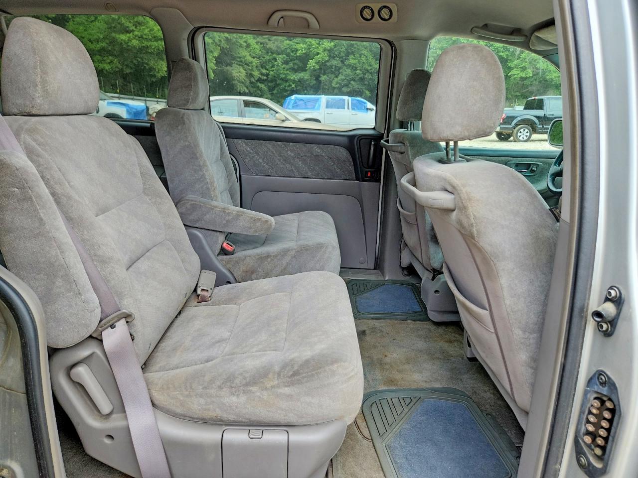 2004 Honda Odyssey Ex Silver vin: 5FNRL18674B147968