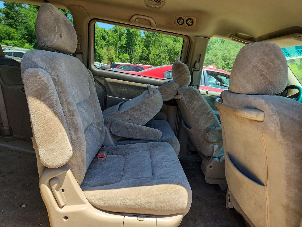 2002 Honda Odyssey Ex Gold vin: 5FNRL18682B004704