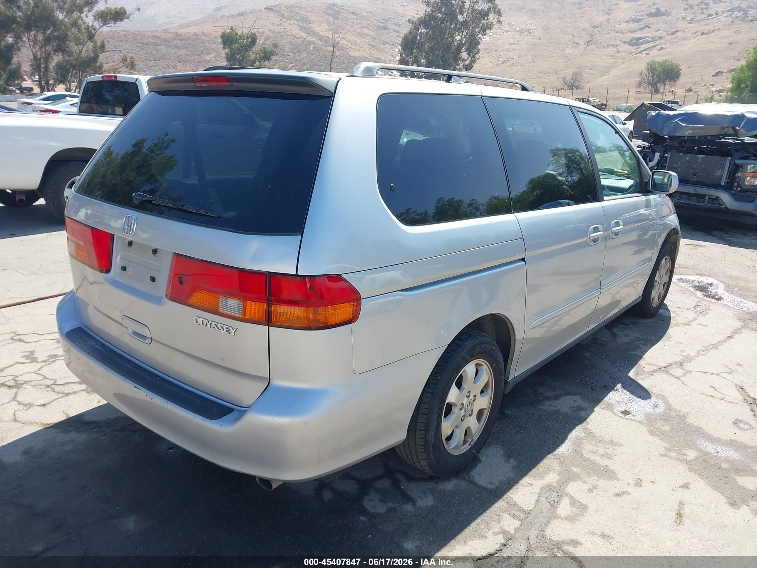 2004 Honda Odyssey Ex Silver vin: 5FNRL18684B034448
