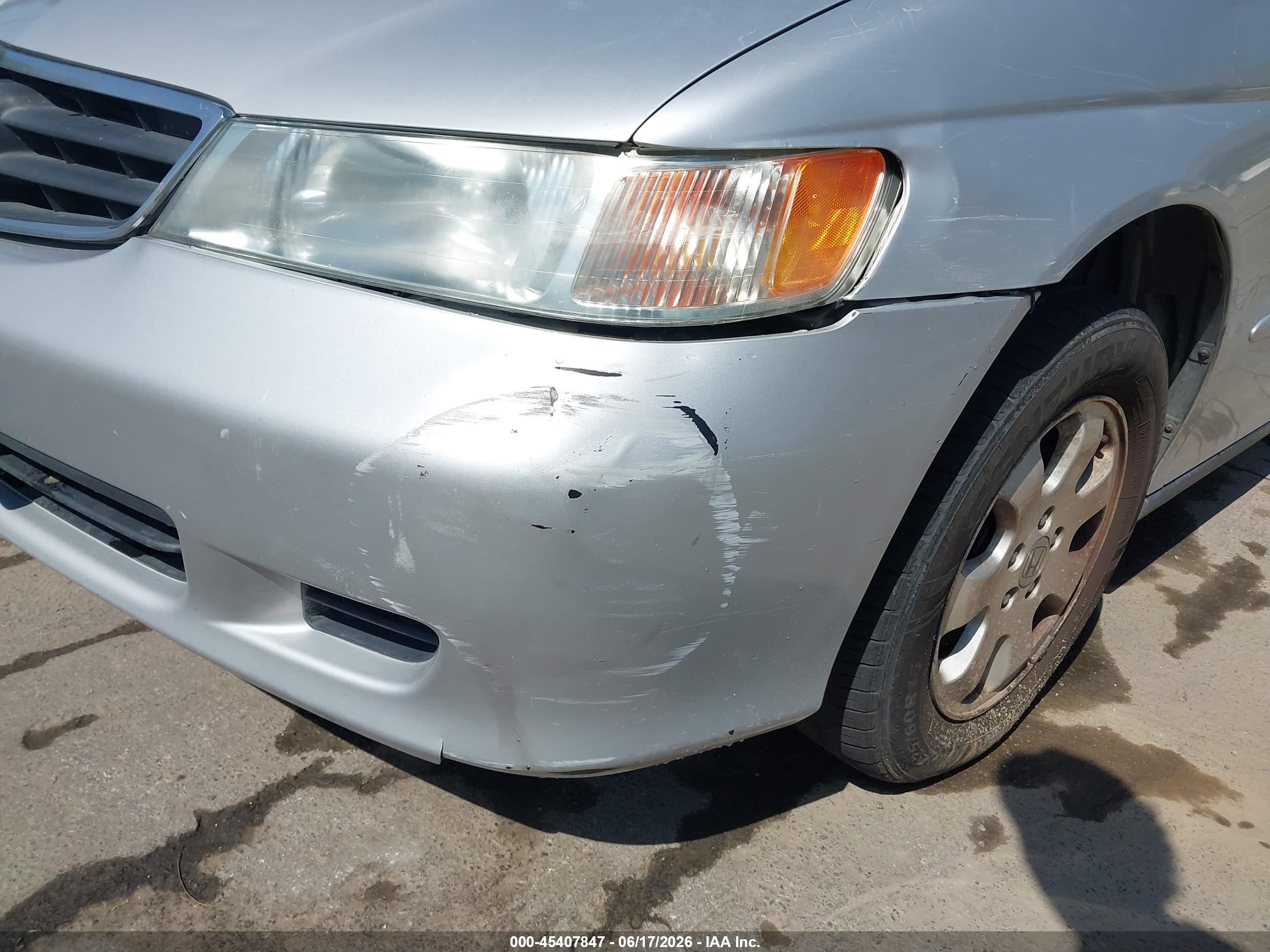 2004 Honda Odyssey Ex Silver vin: 5FNRL18684B034448