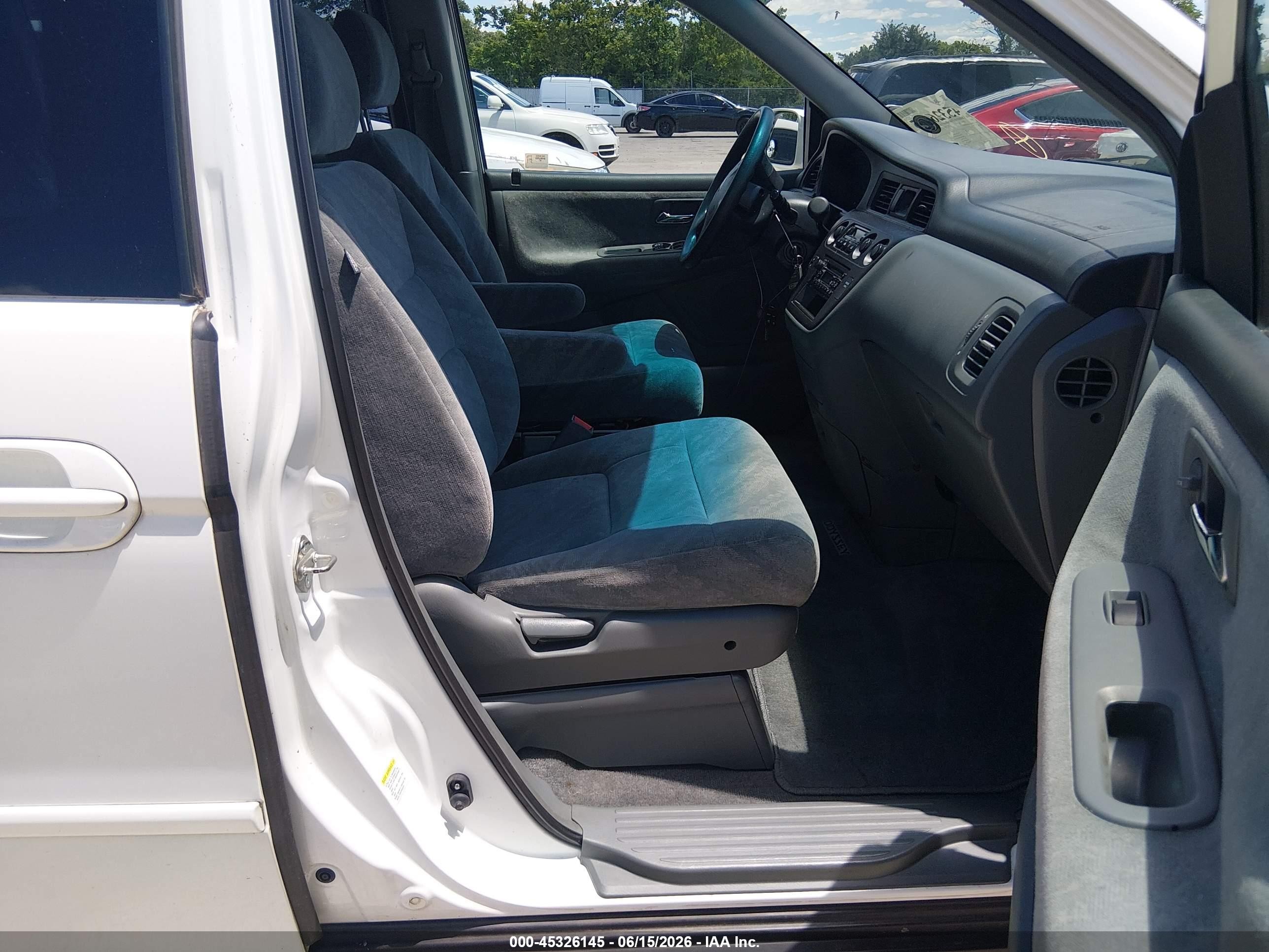2003 Honda Odyssey Ex White vin: 5FNRL18693B109642