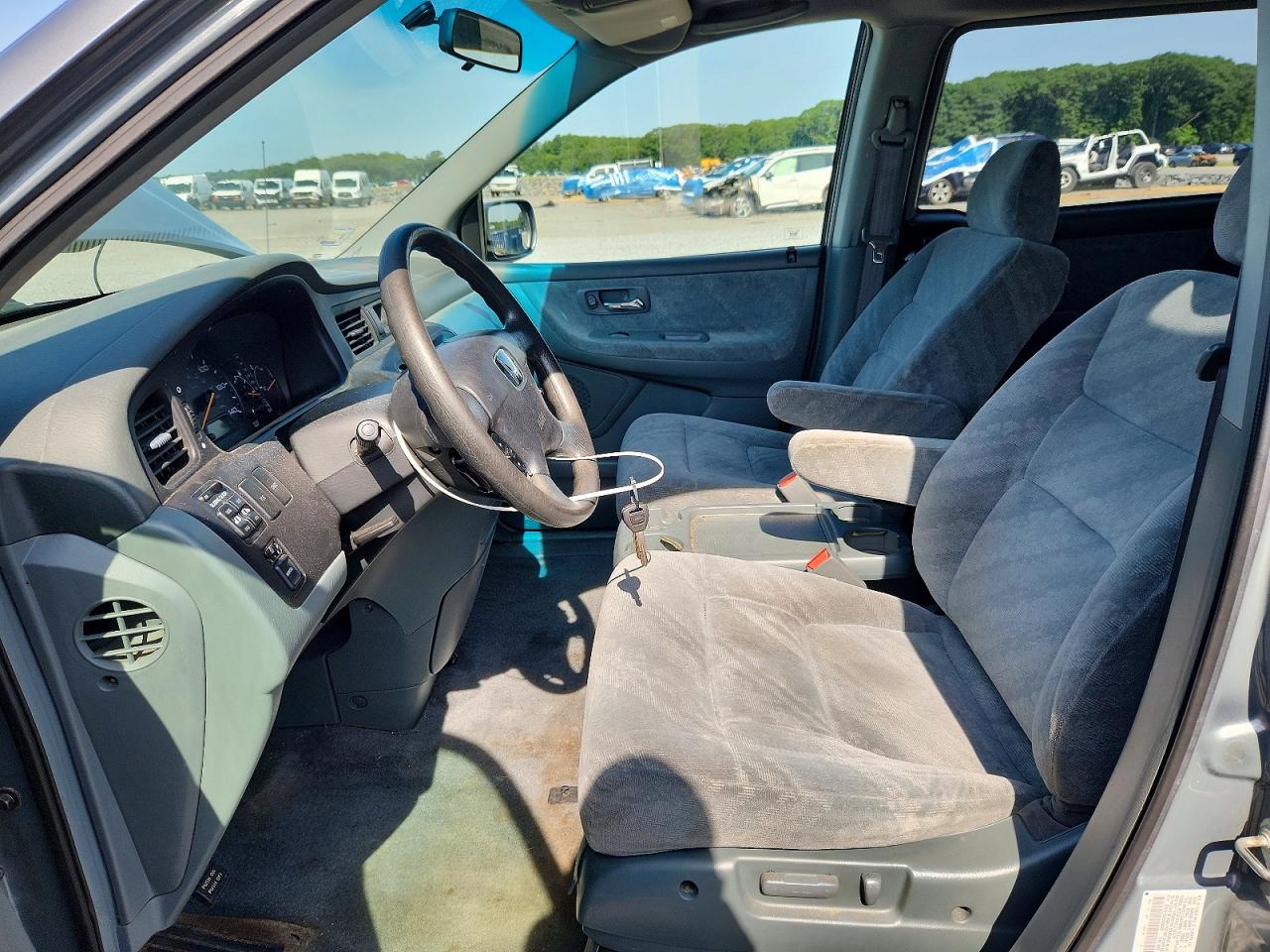 2002 Honda Odyssey Ex Gray vin: 5FNRL186X2B000802