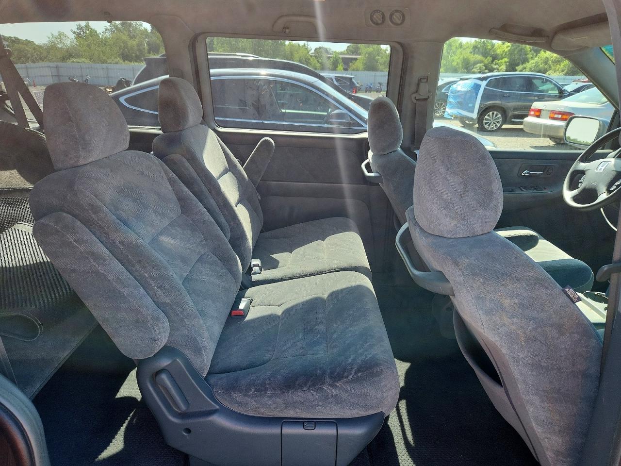 2002 Honda Odyssey Ex Gray vin: 5FNRL186X2B000802