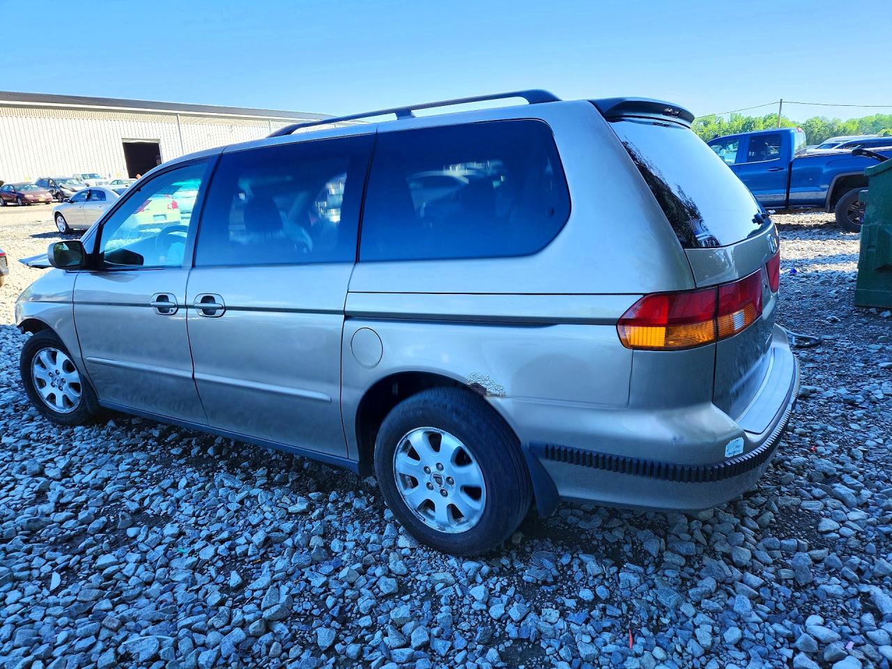 2004 Honda Odyssey Ex Silver vin: 5FNRL186X4B037402