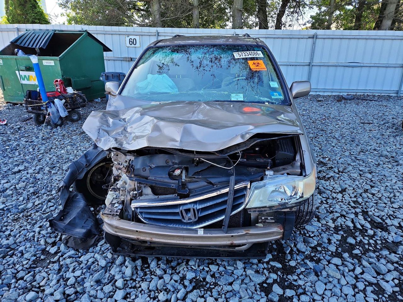 2004 Honda Odyssey Ex Silver vin: 5FNRL186X4B037402