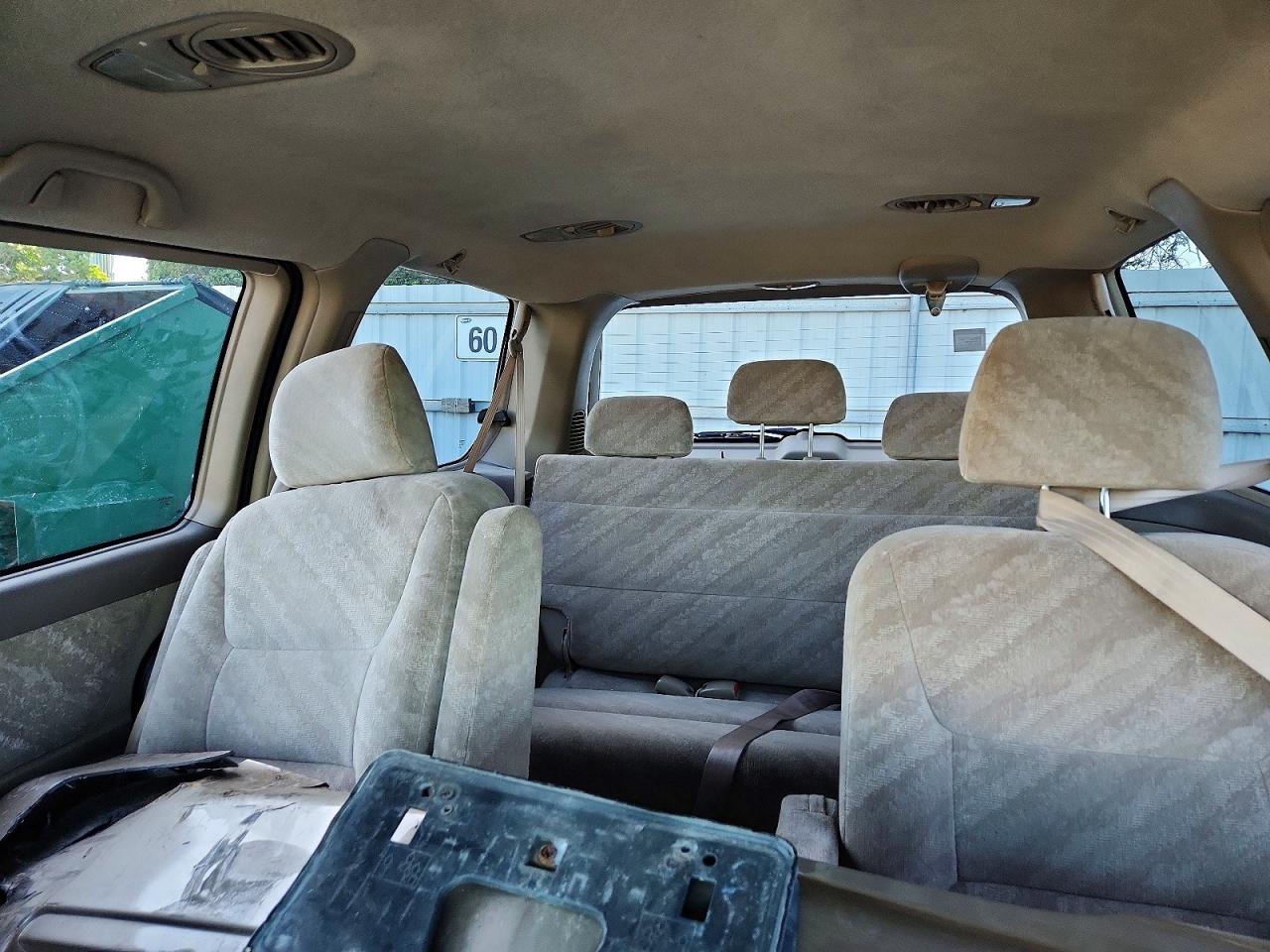 2004 Honda Odyssey Ex Silver vin: 5FNRL186X4B037402