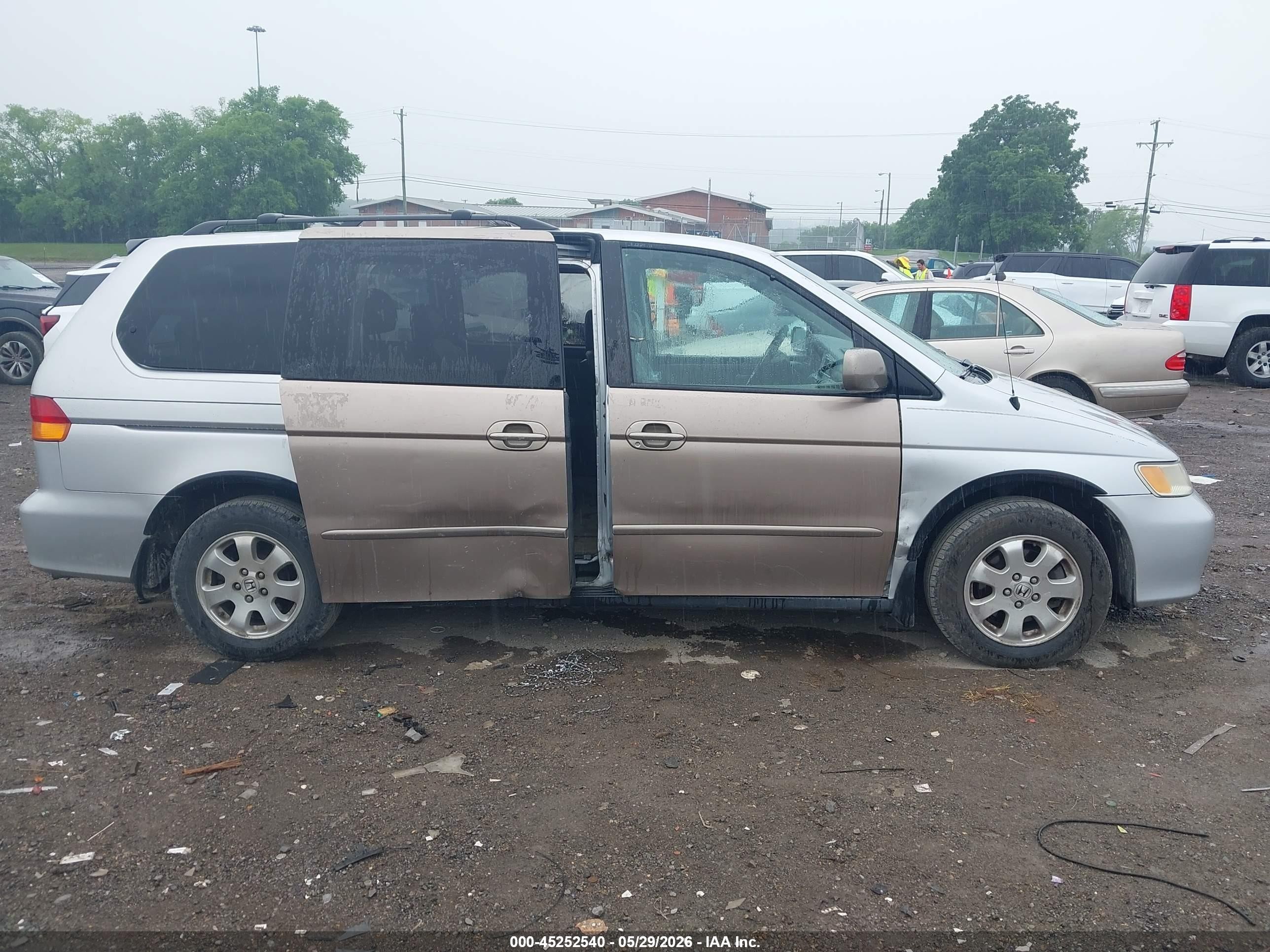 2002 Honda Odyssey Ex-l Серебряный vin: 5FNRL18772B050940