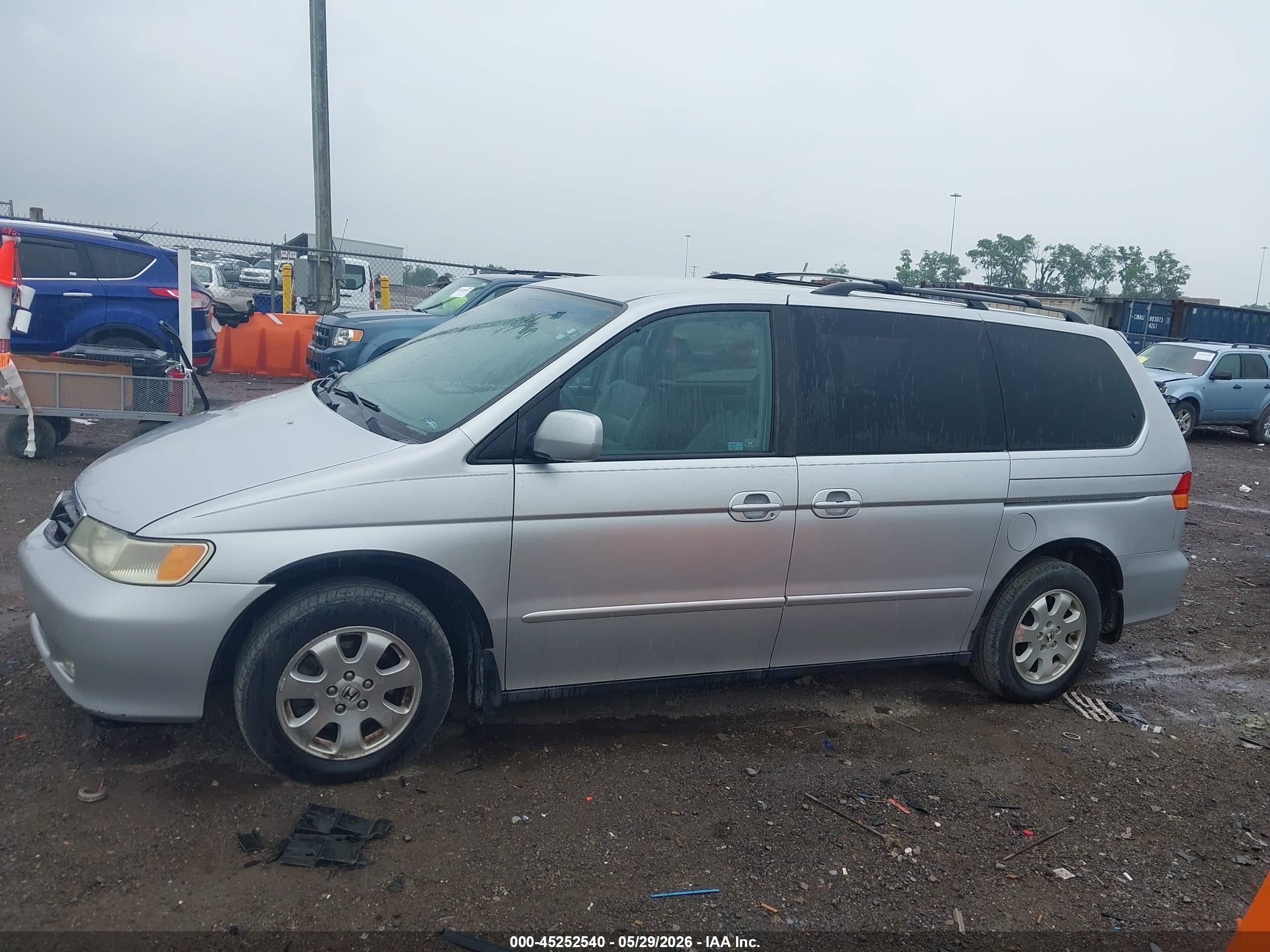 2002 Honda Odyssey Ex-l Серебряный vin: 5FNRL18772B050940
