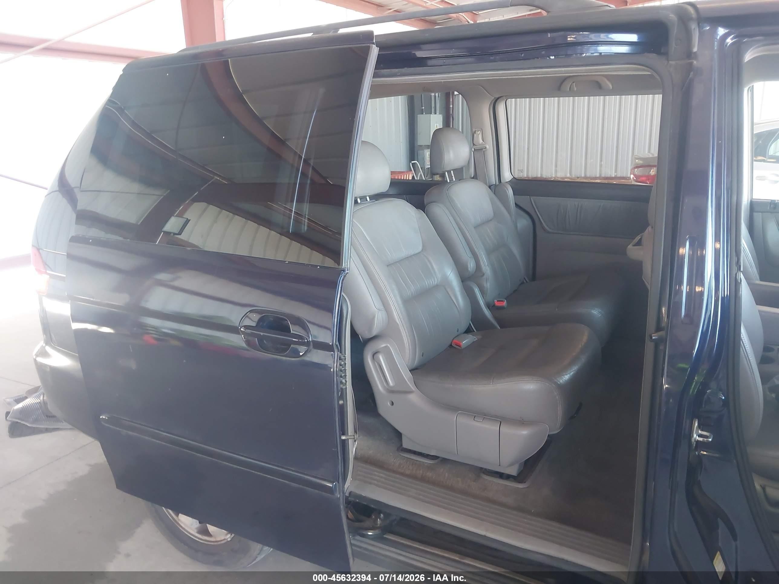 2004 Honda Odyssey Ex-l Blue vin: 5FNRL187X4B139159
