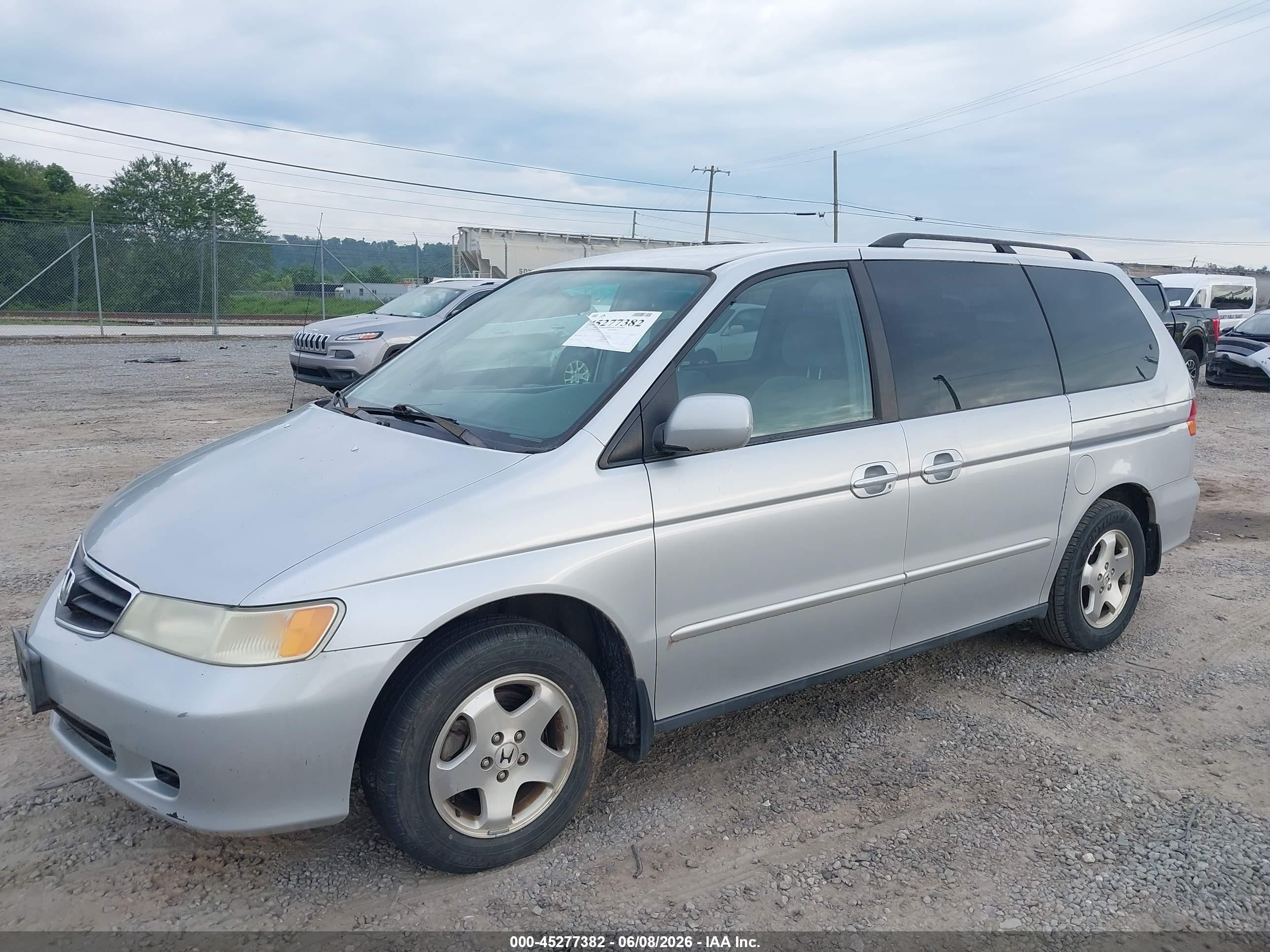 2004 Honda Odyssey Ex Silver vin: 5FNRL18824B109355